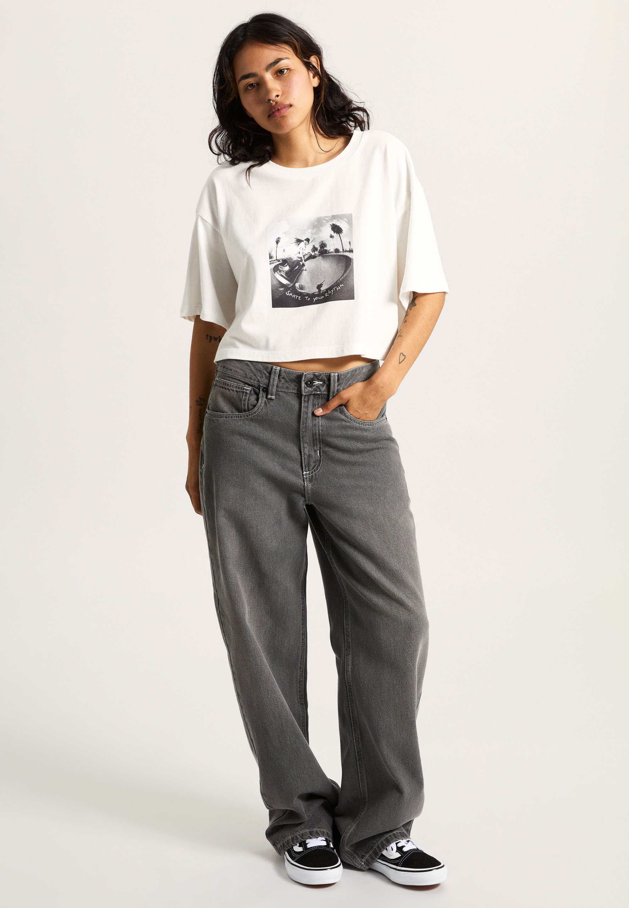 Vans RHYTHM - T-shirt met print - wit