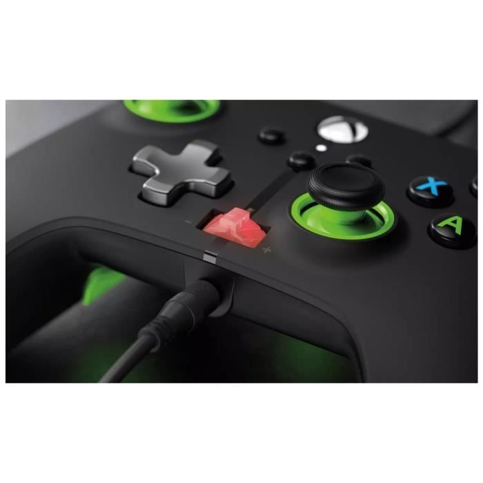 Controle com fio - Detalhes em preto - Xbox Series X / PC
