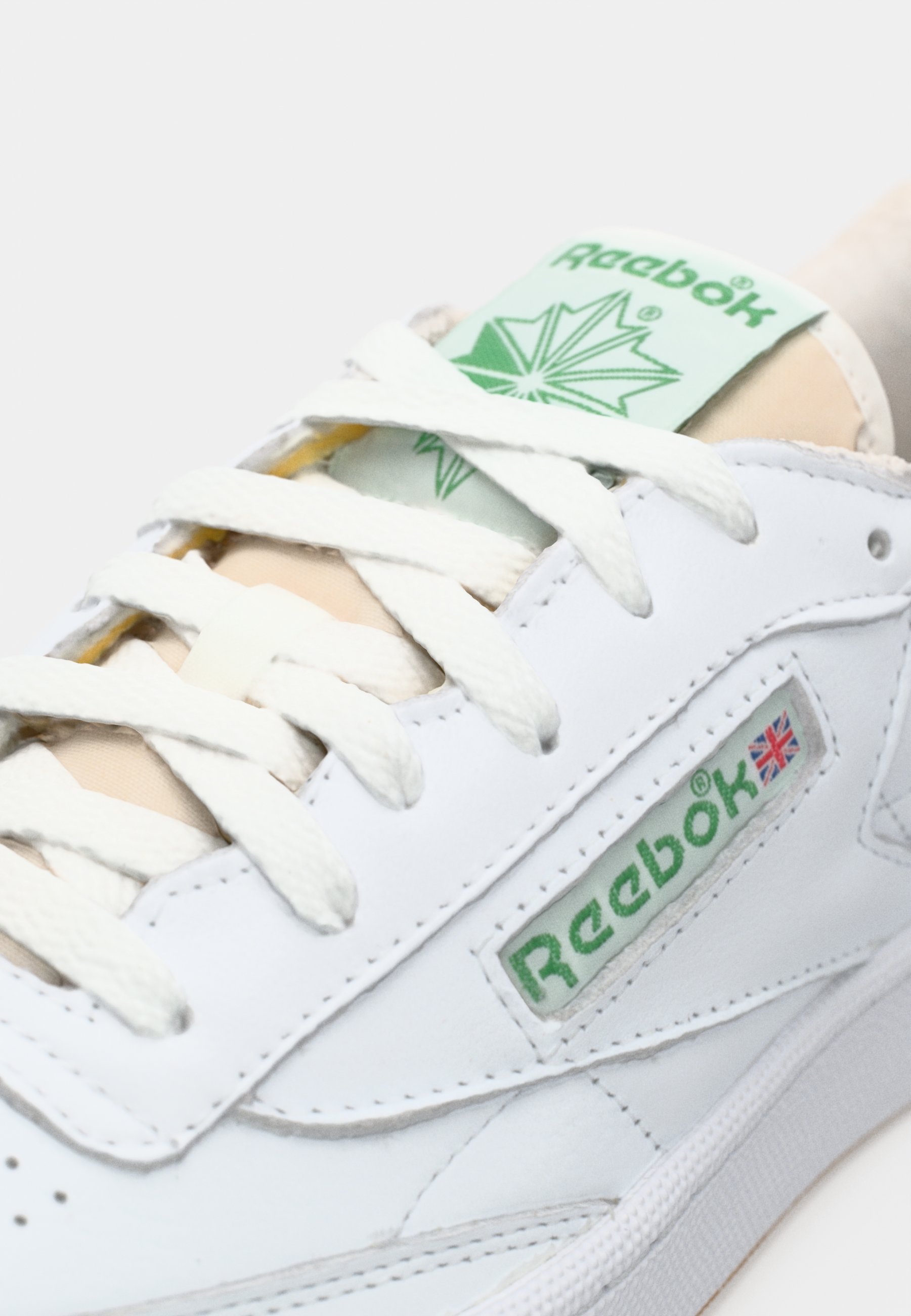 Reebok Classic CLUB C 85 VINTAGE UNISEX - Sneakers - schoenen wit/glen groen