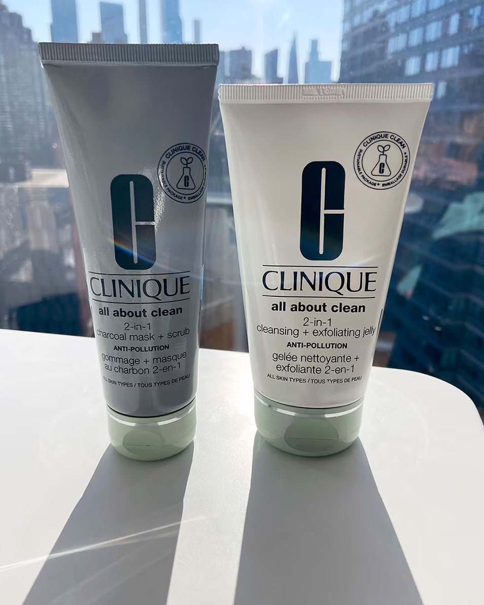 CLINIQUE ALL ABOUT CLEAN™ 2-ÎN-1 CURĂȚARE EXFOLIANTĂ ȘI GEL EXFOLIANT ÎN 1 - BLÂND - TOATE TIPURILE DE UMEDE