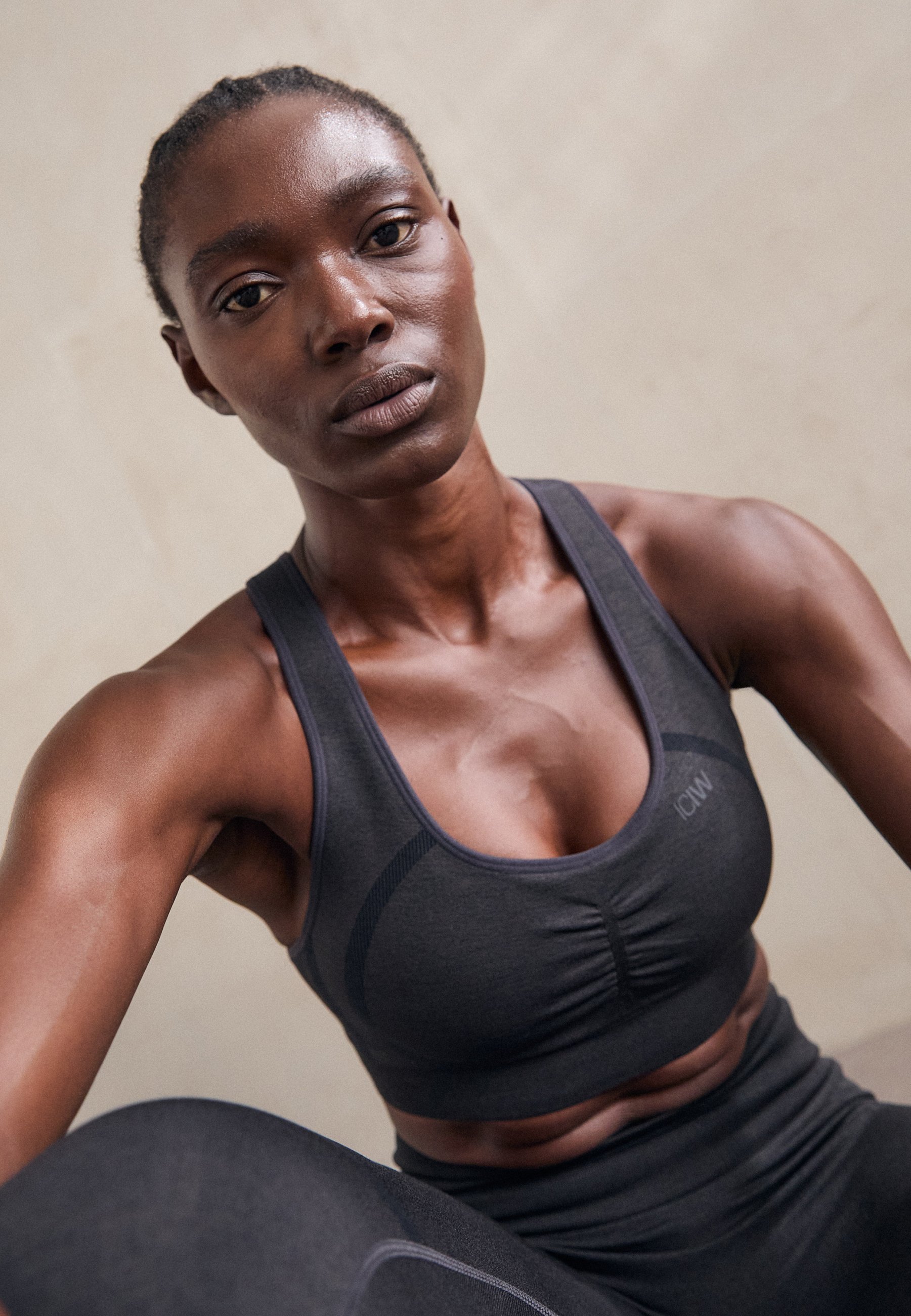 Soutien-gorge sans couture ICANIWILL RUSH - Soutien-gorge de sport à maintien moyen - Gris graphite foncé chiné