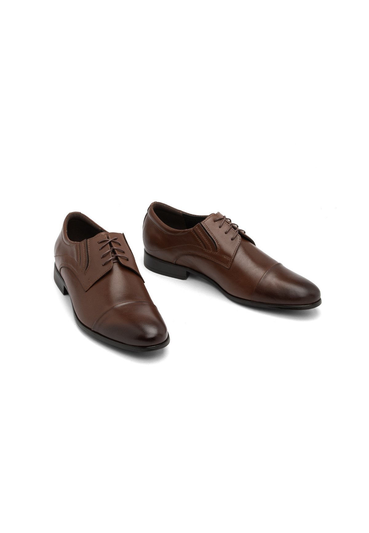 RYŁKO Slimme veterschoenen - Bruin