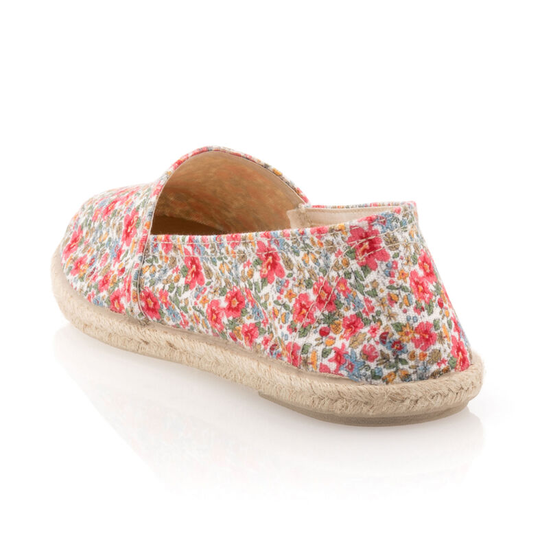 Alpargatas multicolores para mujer con suela de cuerda.