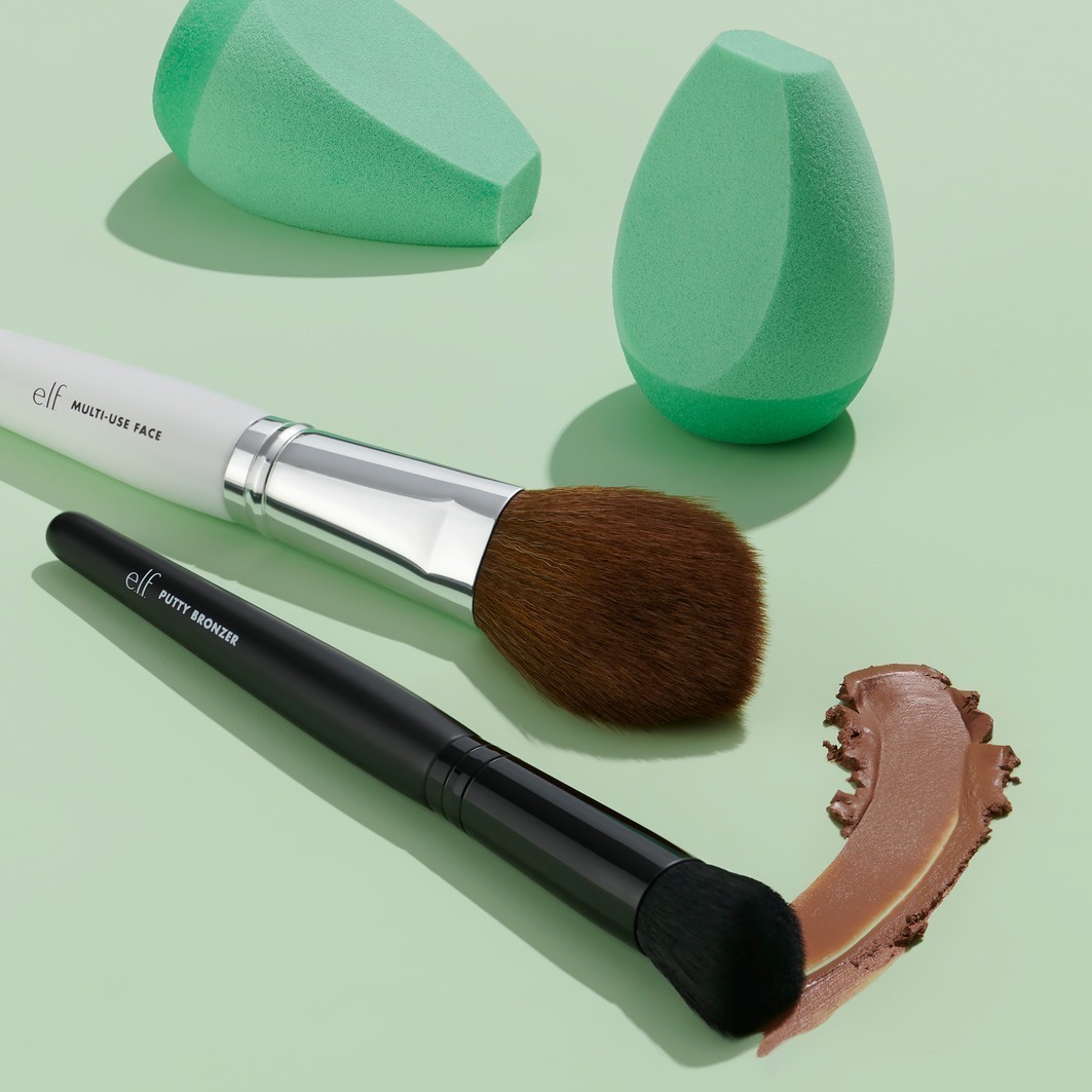 štetec na lícenku a bronzer od Elf Cosmetics - 1 kus