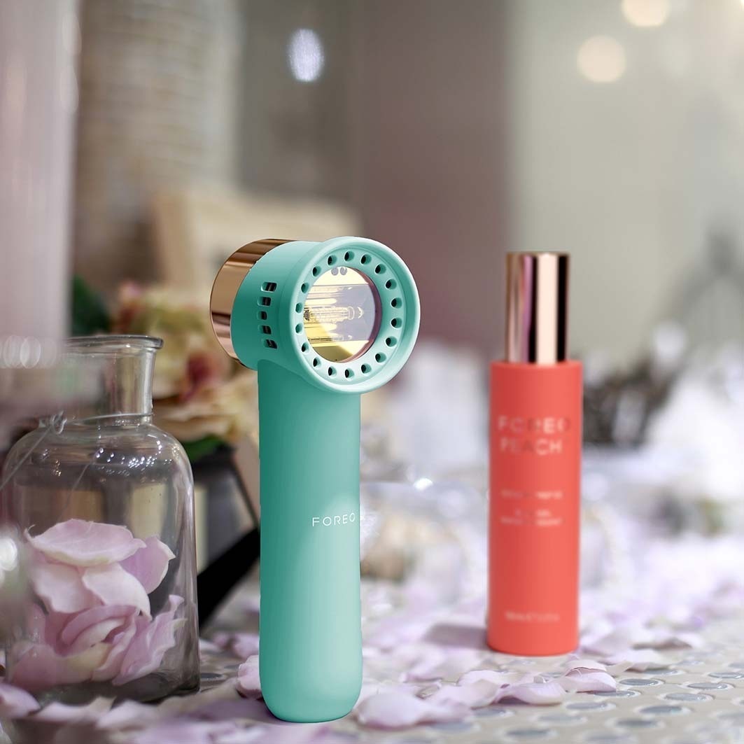 FOREO Epilátor PEACH™ PEACH™ 2 go Peach – Pokročilý, cestovný IPL prístroj na trvalé odstránenie chĺpkov s chladiacim systémom – 1 kus