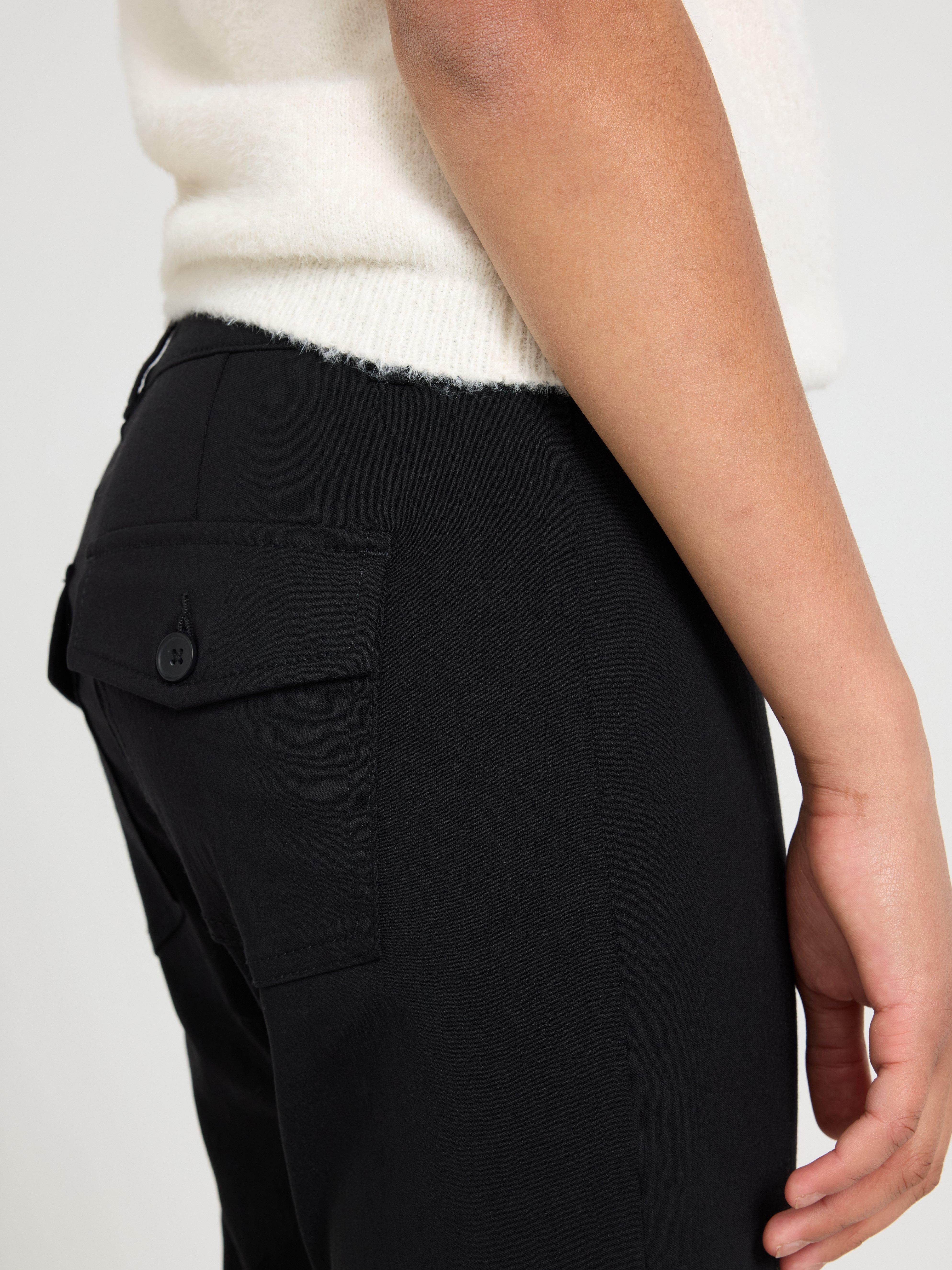 Pantaloni evazați Negri