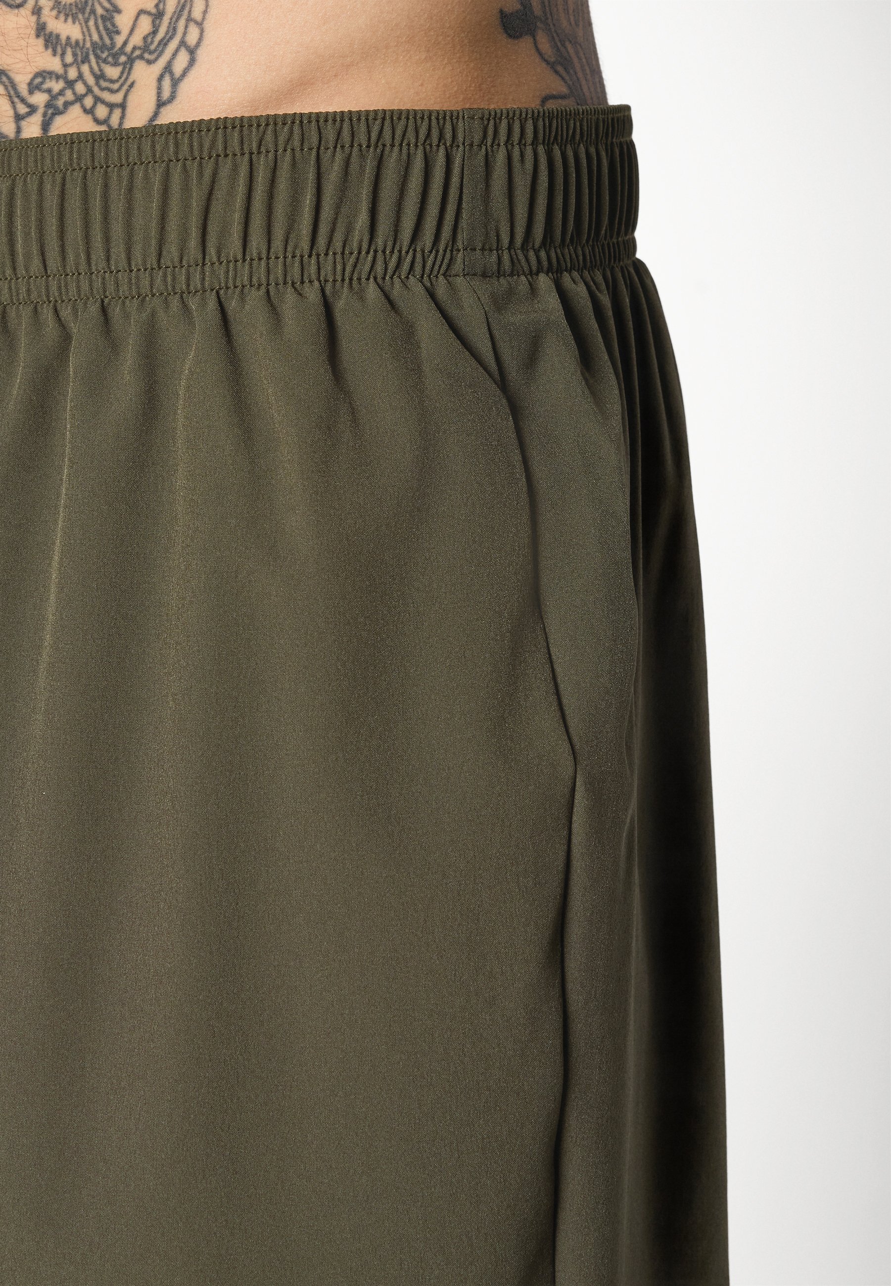 Pantaloncini da allenamento sportivo Björn Borg ESSENTIAL ACTIVE TRAINING SHORTS - Pantaloncini sportivi - notte nella foresta
