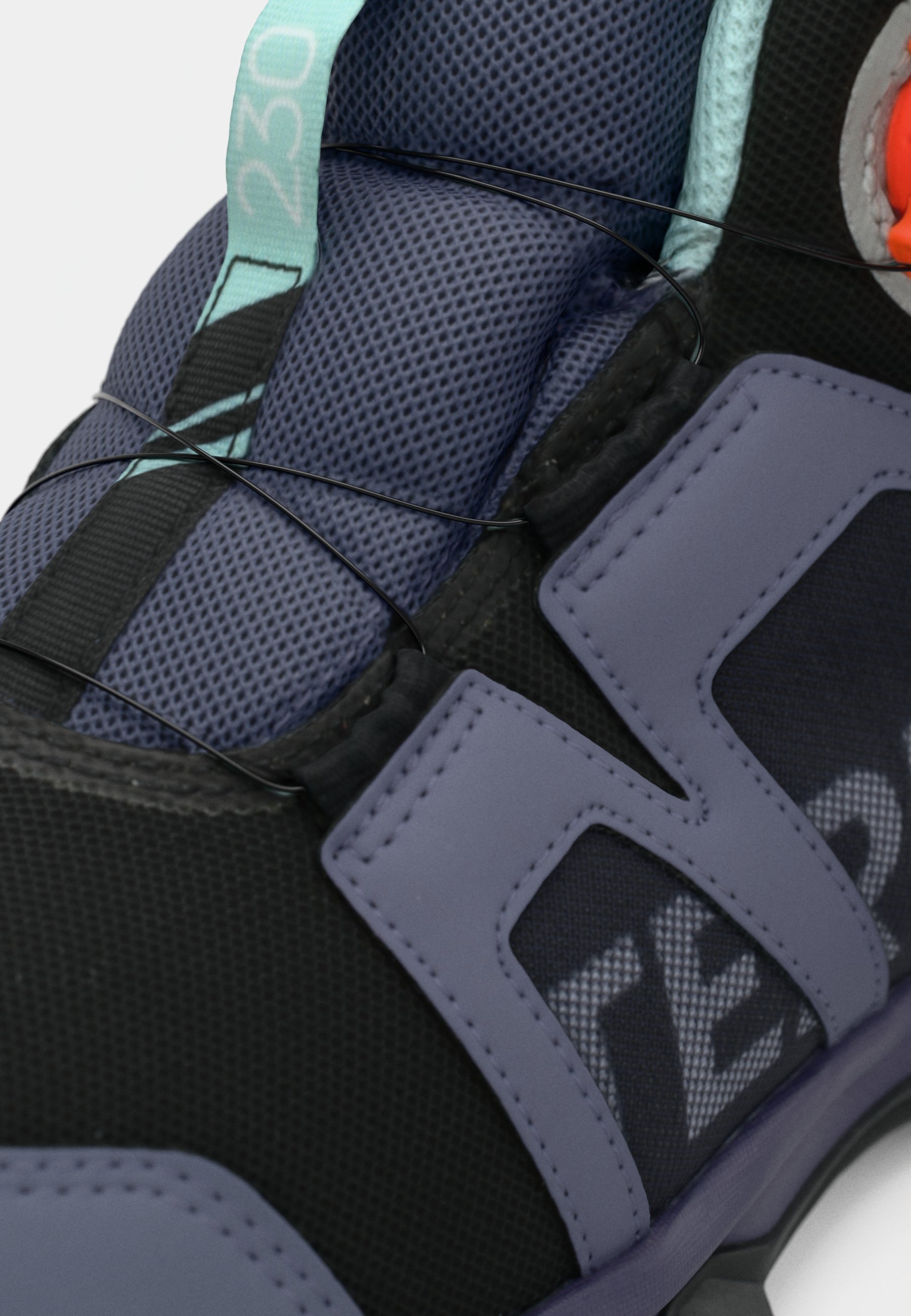 Adidas Terrex BOA MID UNISEXE - Chaussures de randonnée - Noir/Blanc/Violet d'occasion