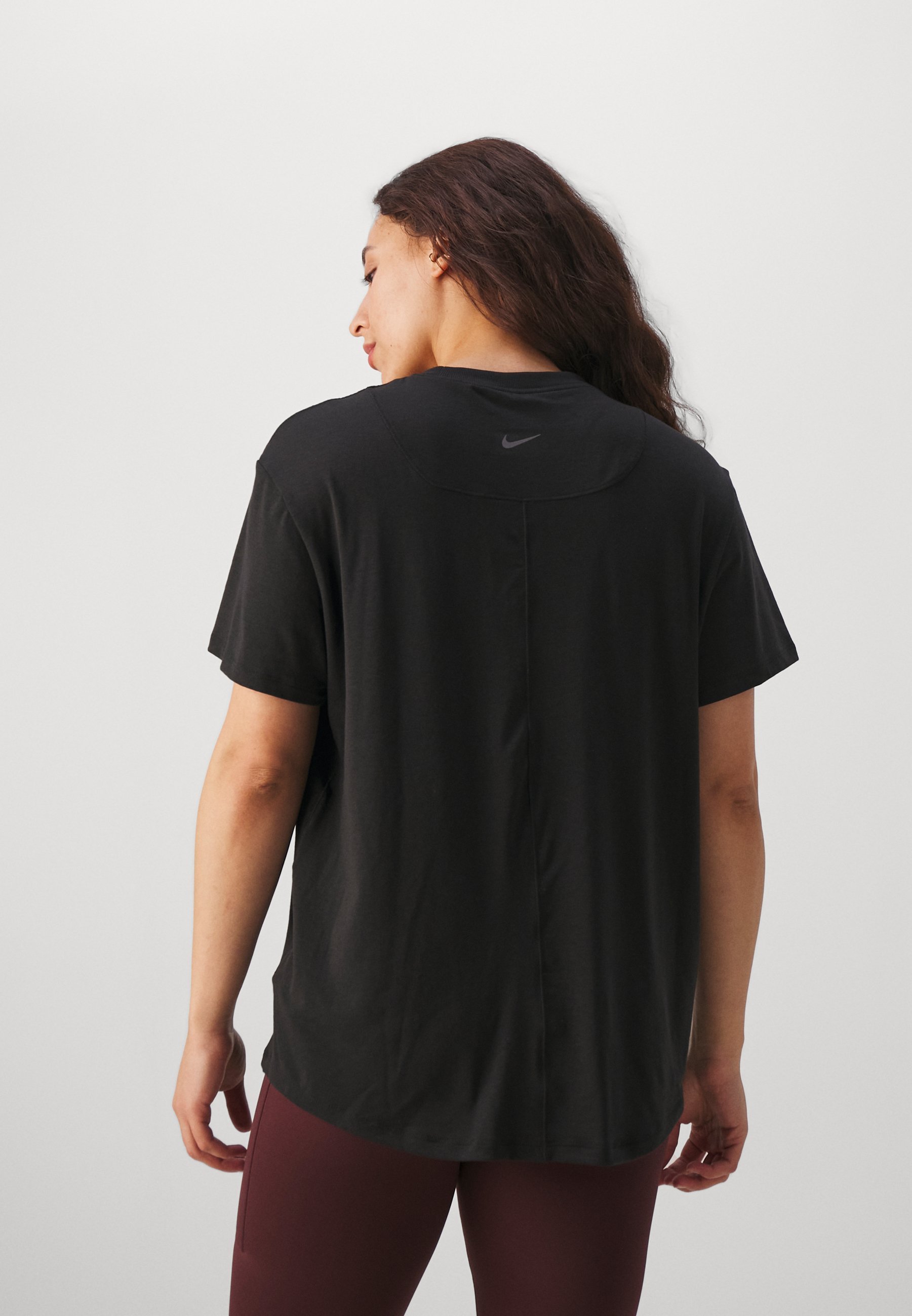 Nike Performance ONE RELAXED TOP - T-shirt sportiva - nera