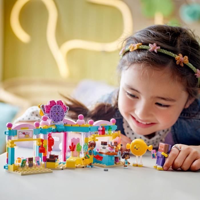 LEGO Friends 42649 Heartlake City Candy Shop - Building Toy for children aged 6 and up
