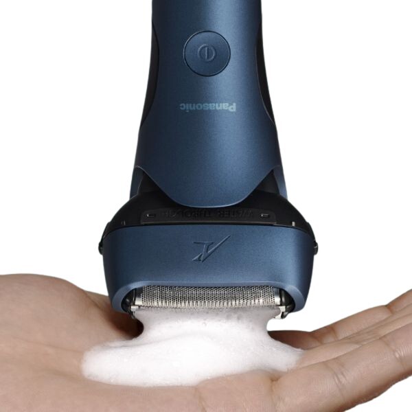 Rasoio elettrico Panasonic ES-LT4B a 3 lame per uso a secco e bagnato | Regalo per papà | Superdrug