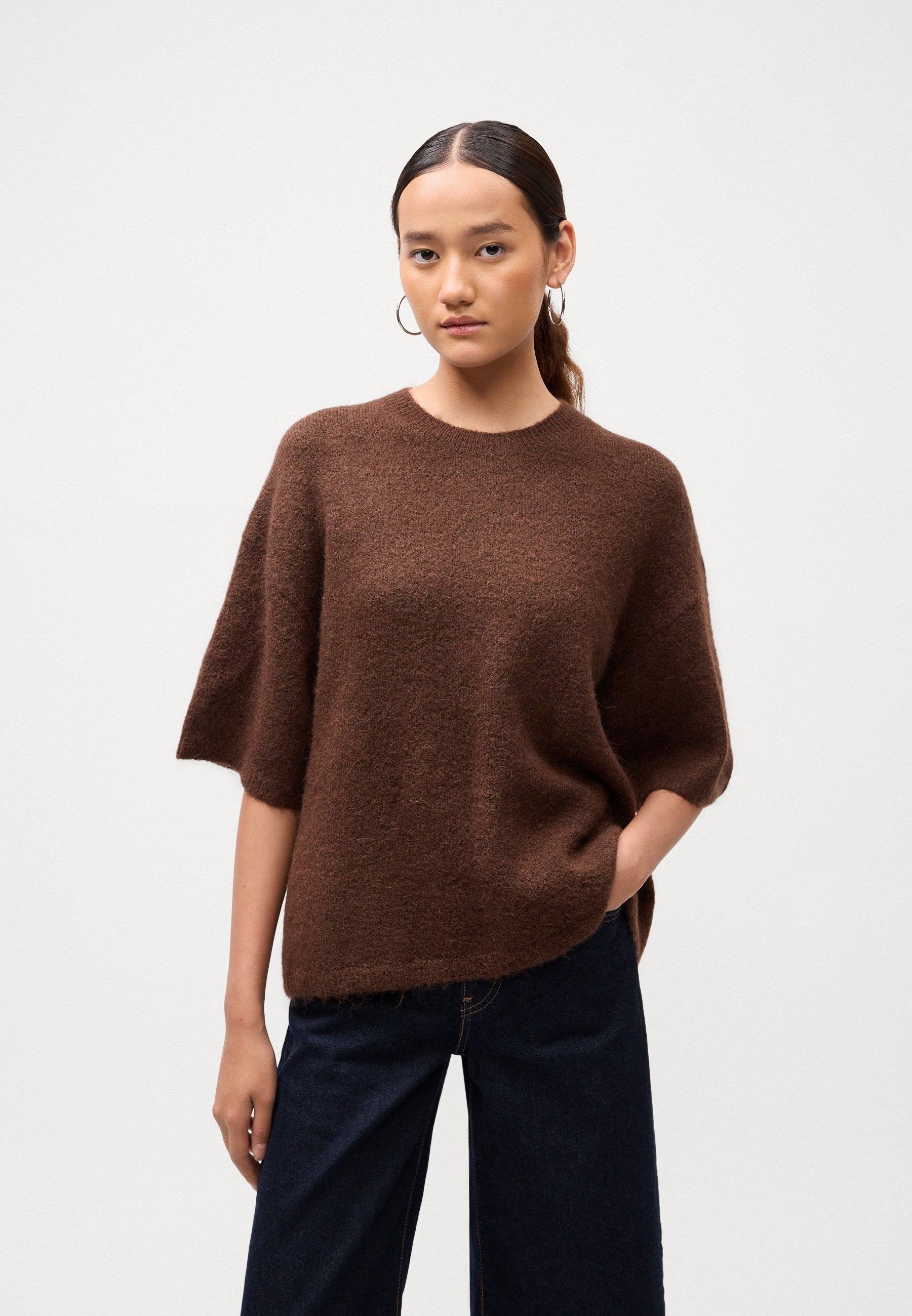 Maglione Gina Tricot a maniche corte - color castagna