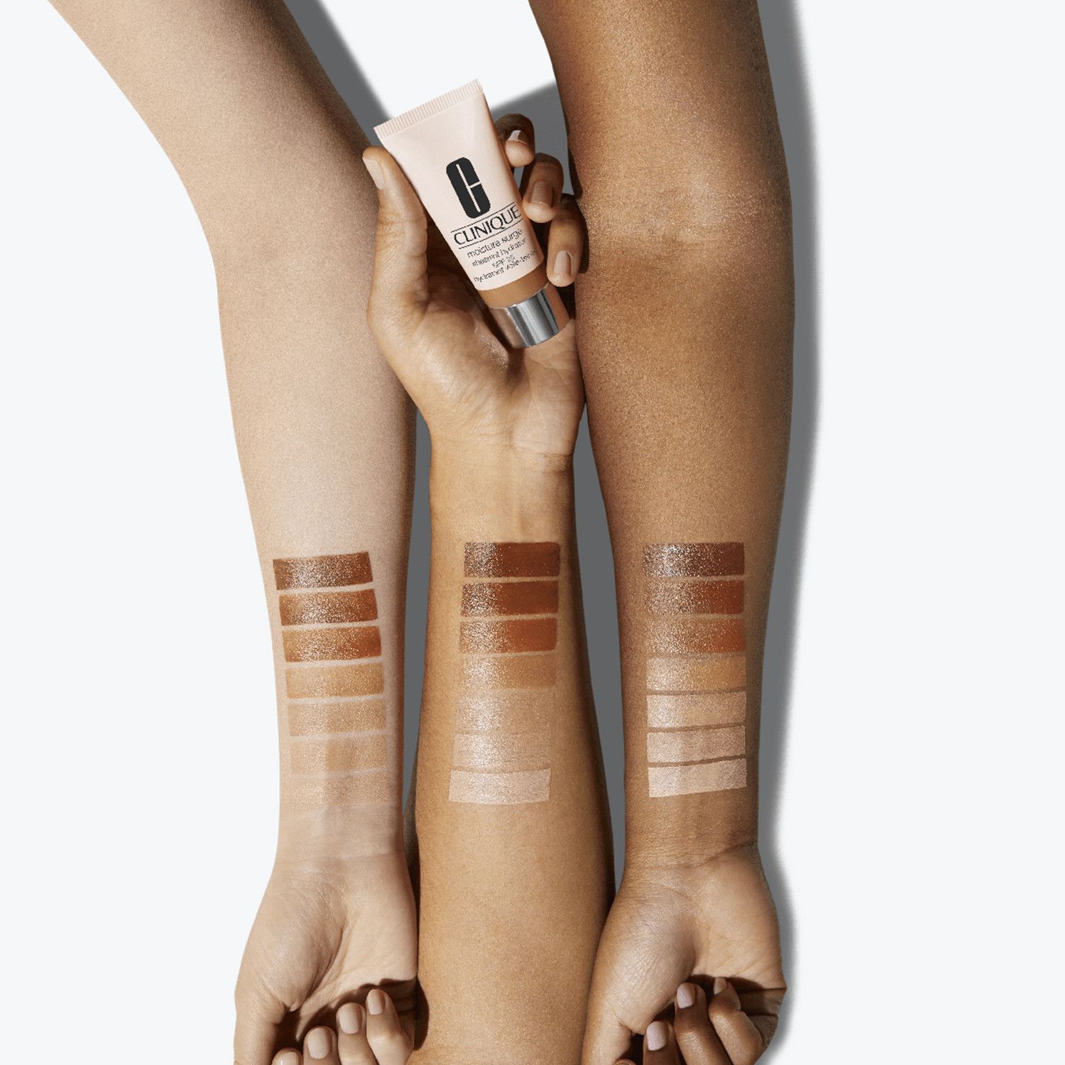 Vlažilna krema Moisture Surge Tinted Moisturiser SPF 25 Razkošna vlažilna in negovalna sredstva