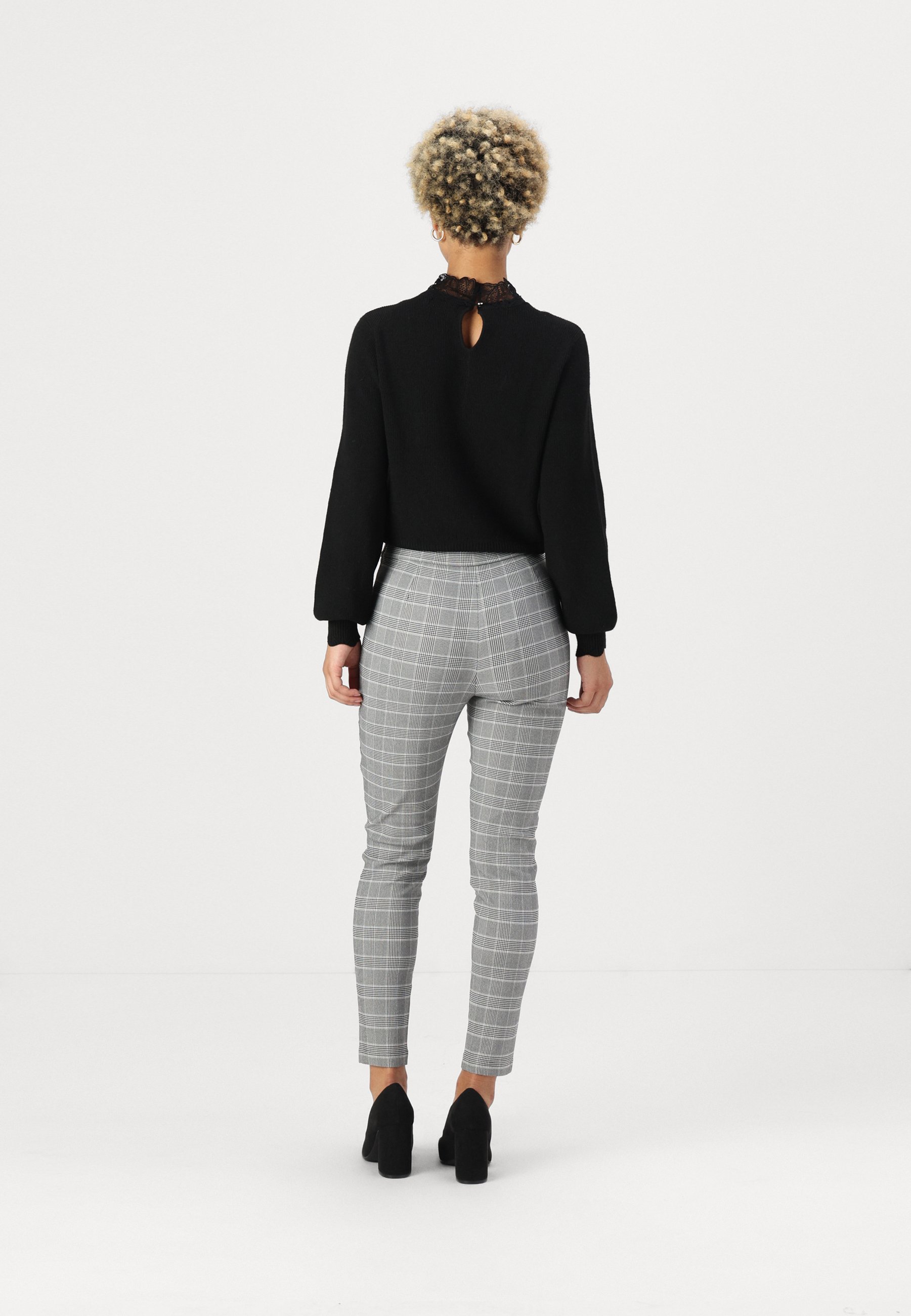 ONLY Petite ONLLOIZA - Leggings - Hose - weiß/schwarz
