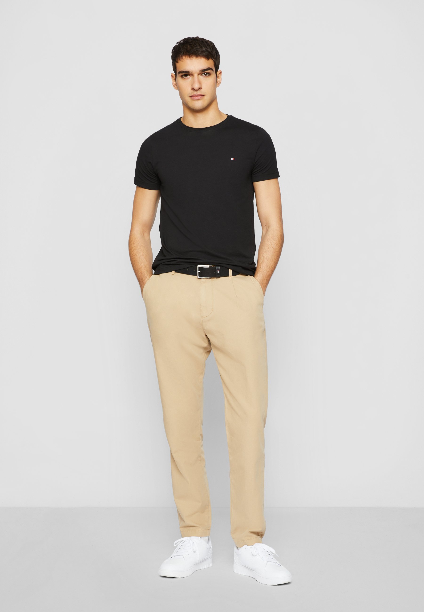 Tommy Hilfiger CORE STRETCH SLIM NECK T-shirt - Basic T-shirt - zwart