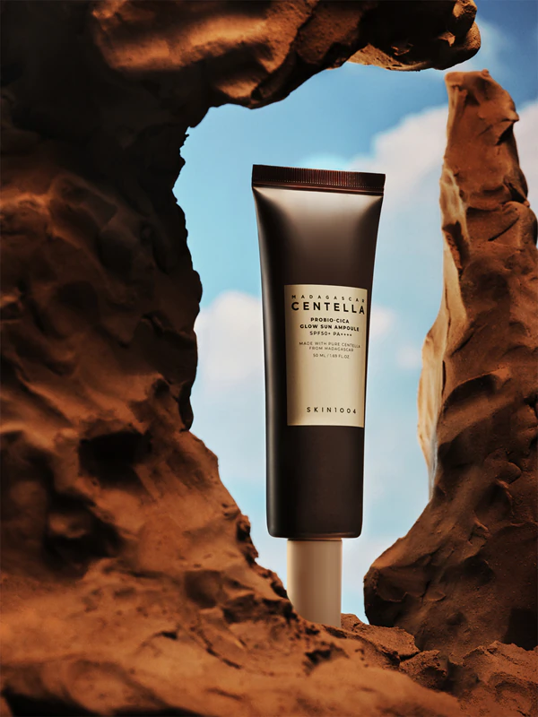 Ochranné sérum SKIN1004 Madagaskar Centella Probio-Cica Glow Sun Ampoule, ktoré obnovuje ochrannú bariéru pokožky
