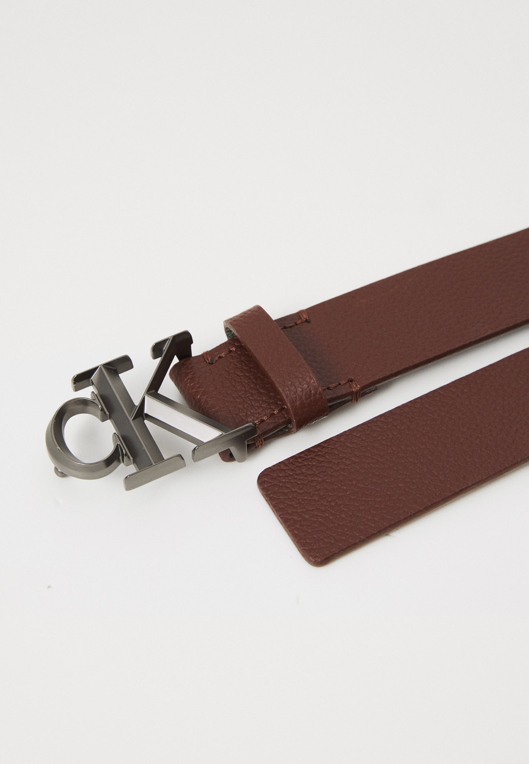 Calvin Klein HARDWARE SEIZOENSCOLLECTIE - Riem - kastanjebruin/mat metaalkleurig