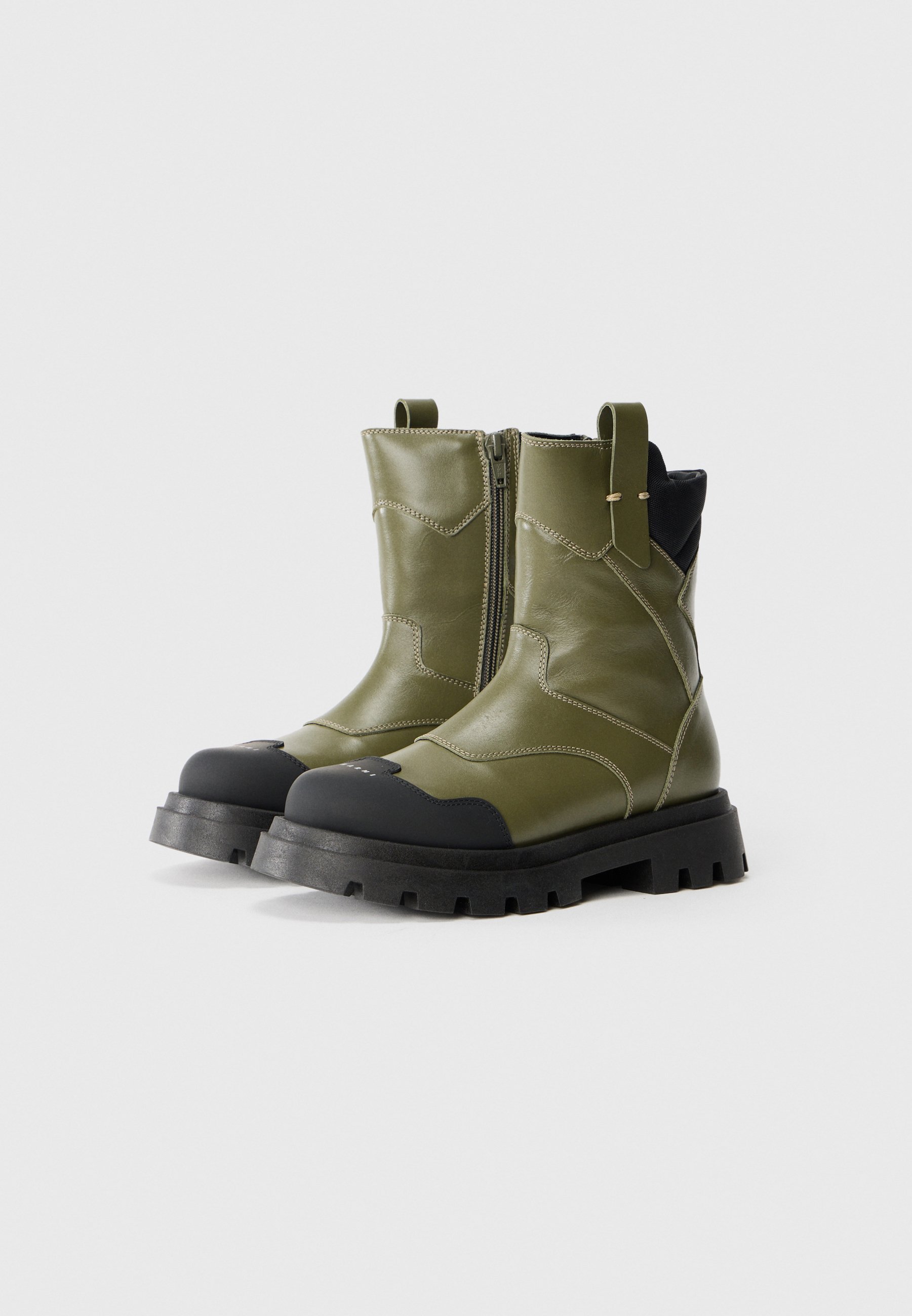 Marni UNISEXE - Bottes - noir/vert olive