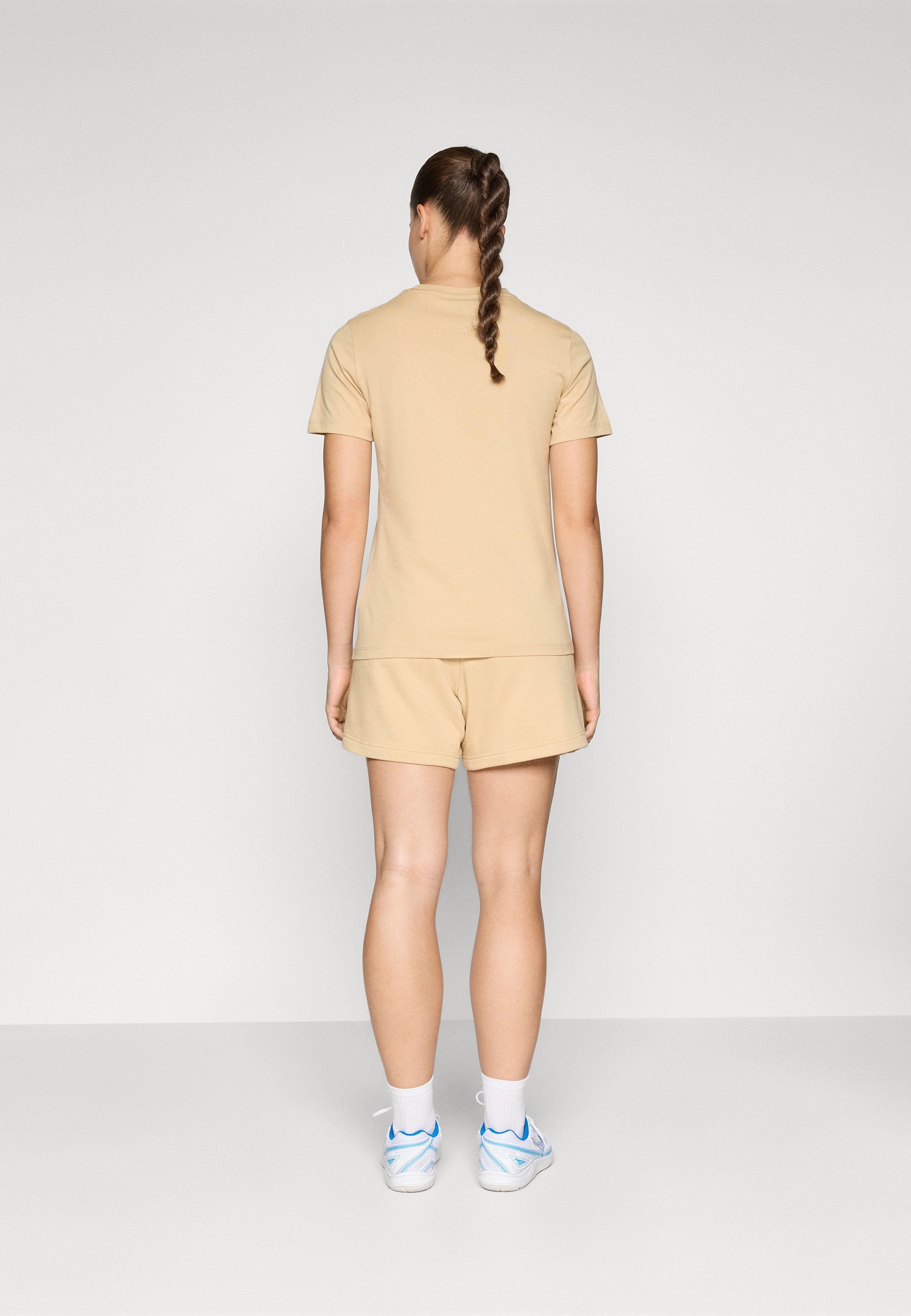 Shorts esportivos Lotto WEATSHORTS HERITAGE - cor creme irlandês