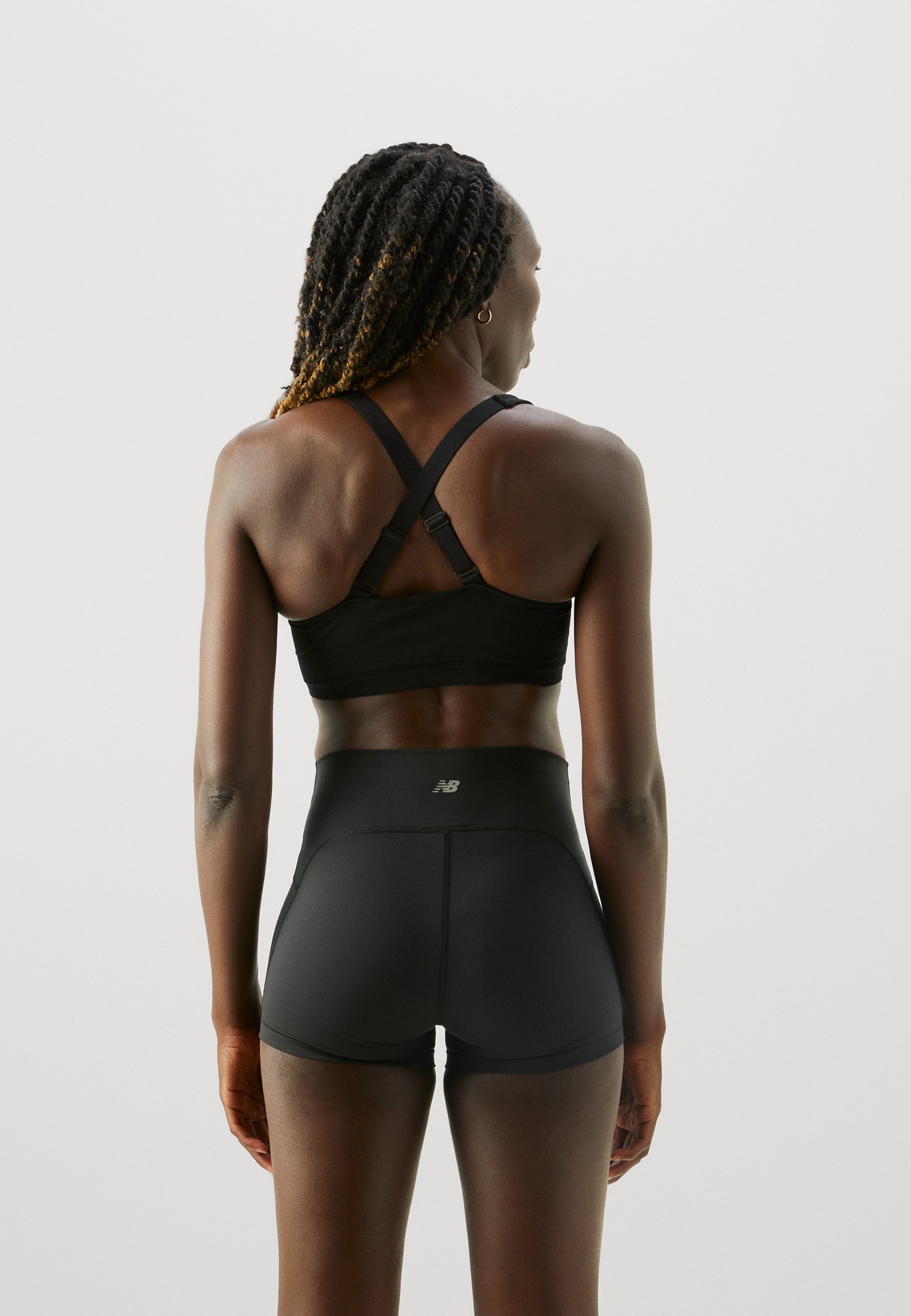 ICANIWILL SMOOTH SEAMLESS BH - Sportbeha met lichte ondersteuning - zwart