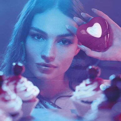 Parfémovaná voda Escada Party Love 100 ml