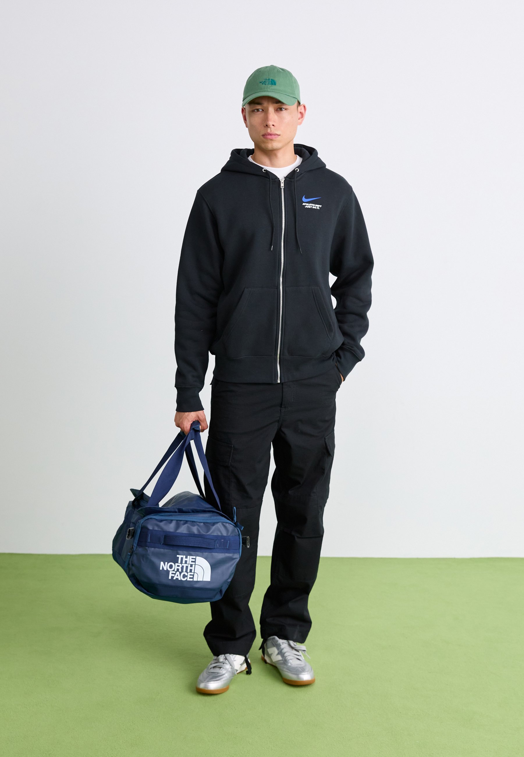 The North Face BASE CAMP VOYAGER DUFFEL 42L UNISEX - Reistas - schaduwblauw/topblauw