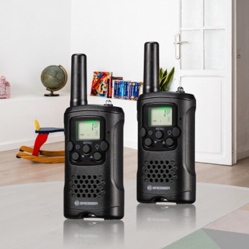 Walkie-talkie-k 6 km-es hatótávolsággal - 8 csatorna, kihangosító, 10 hívóhang - Bresser