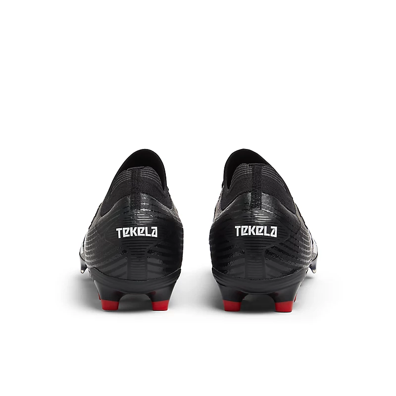 Tênis unissex TEKELA PRO LOW FG V4+ - Preto com detalhes em branco e vermelho vivo