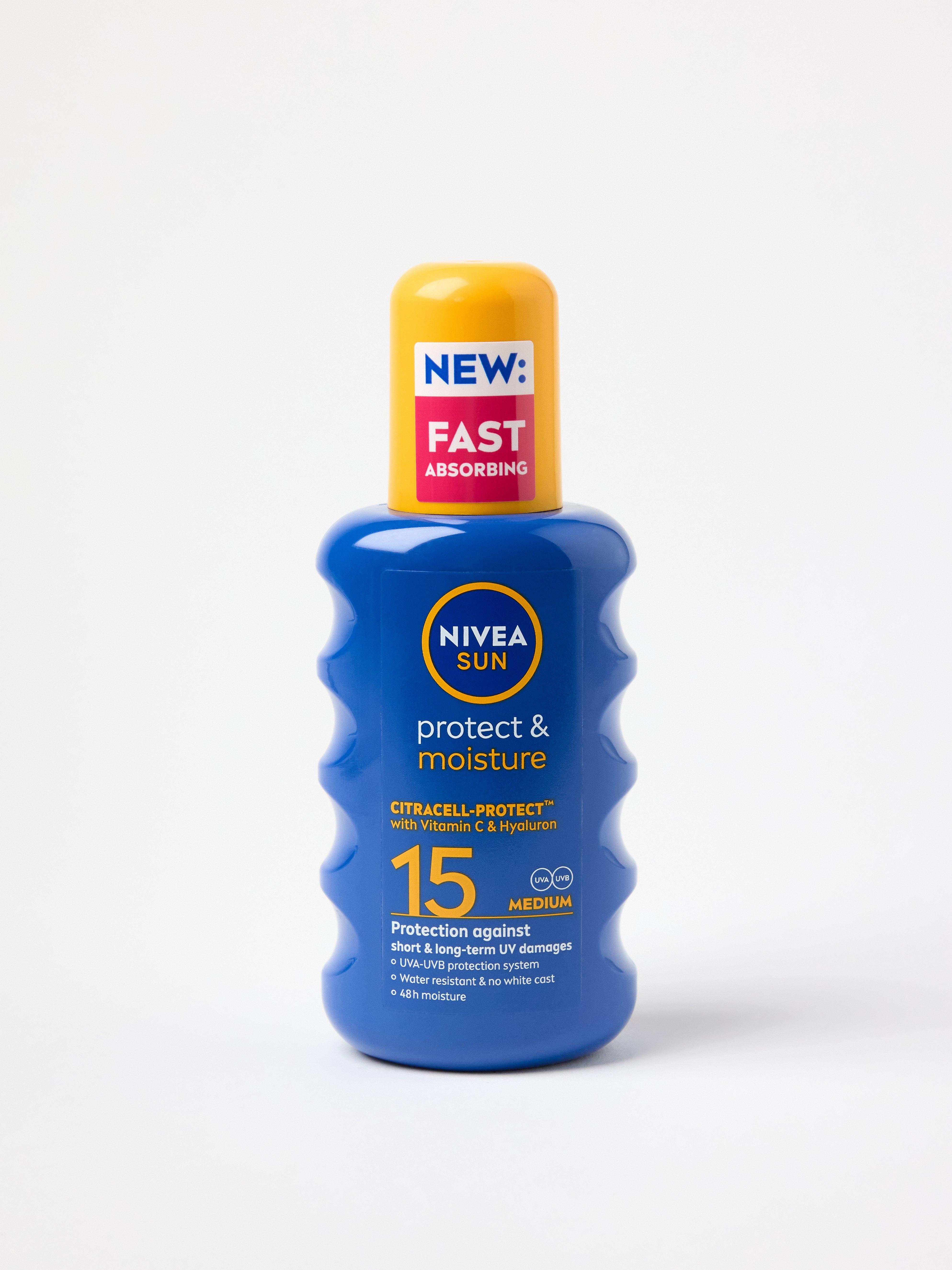 NIVEA Protect & Moisture Solspray SPF 15 Uten farge