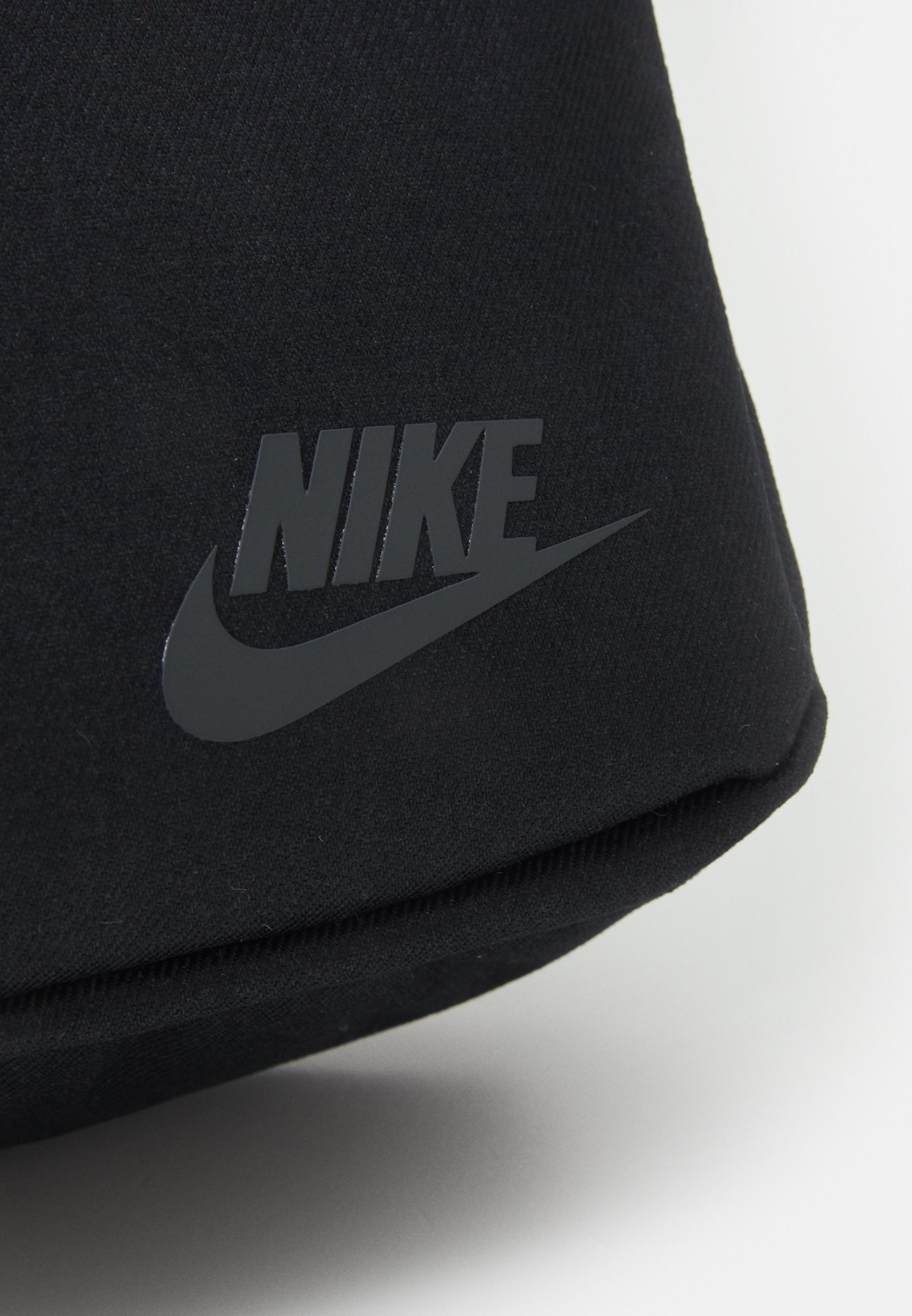 Genți de umăr și crossbody Nike Sportswear
