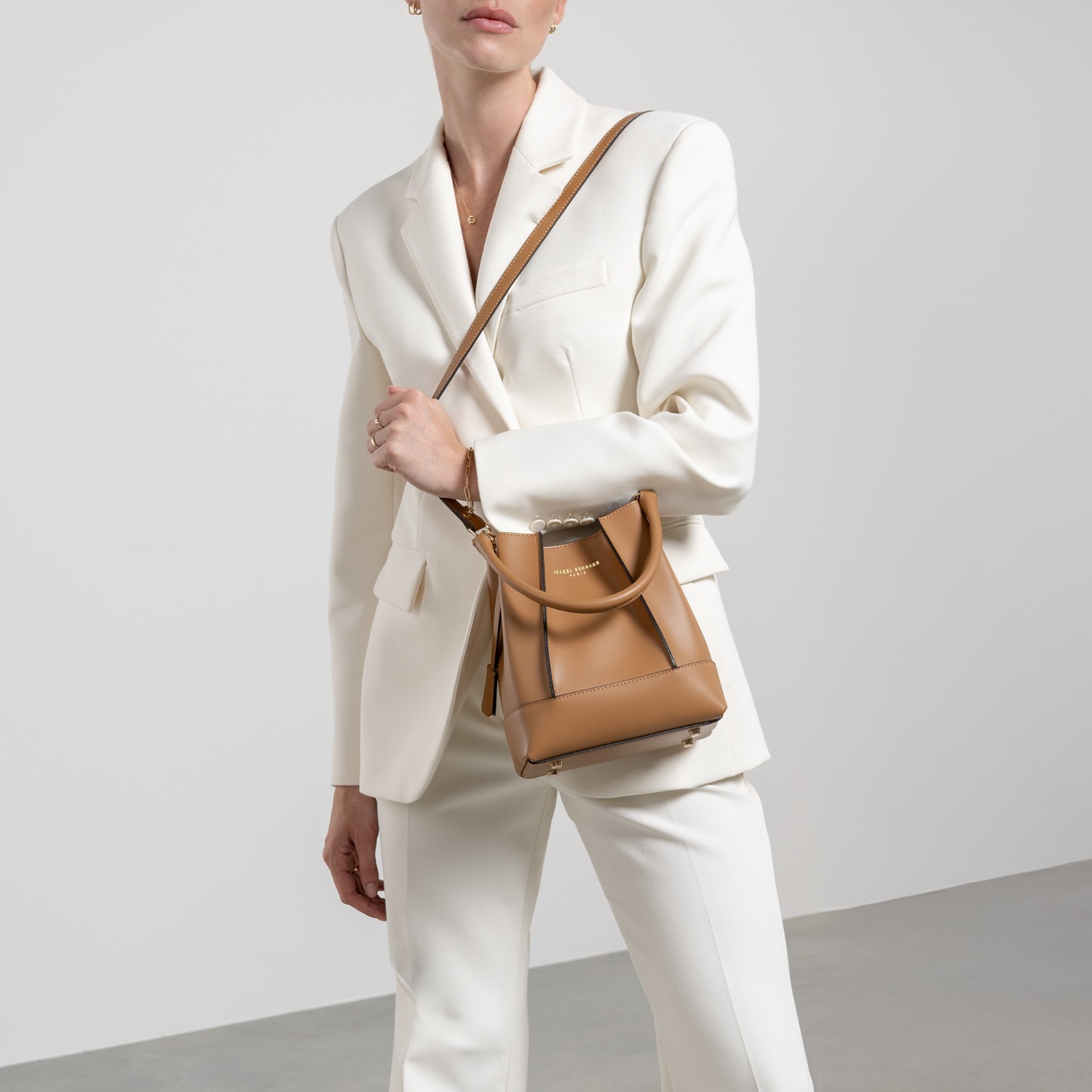 Isabel Bernard rankinė Isabel Bernard Femme Forte Minette Camel - Blauzdos oda - IB21114