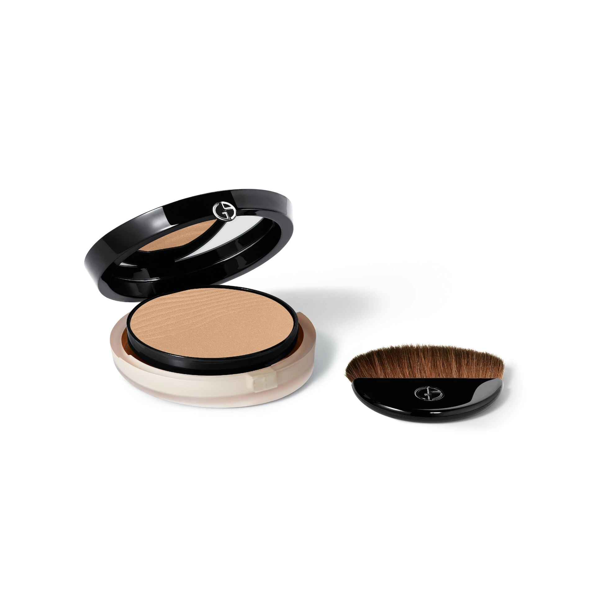 Luminous Silk Glow Fusion púder 4 - Armani