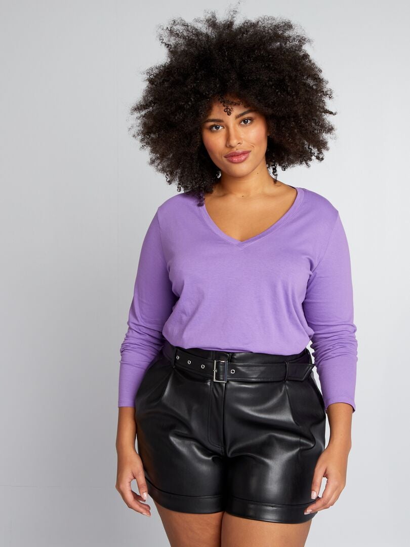 Camiseta básica de manga larga y cuello en V - MORADO
