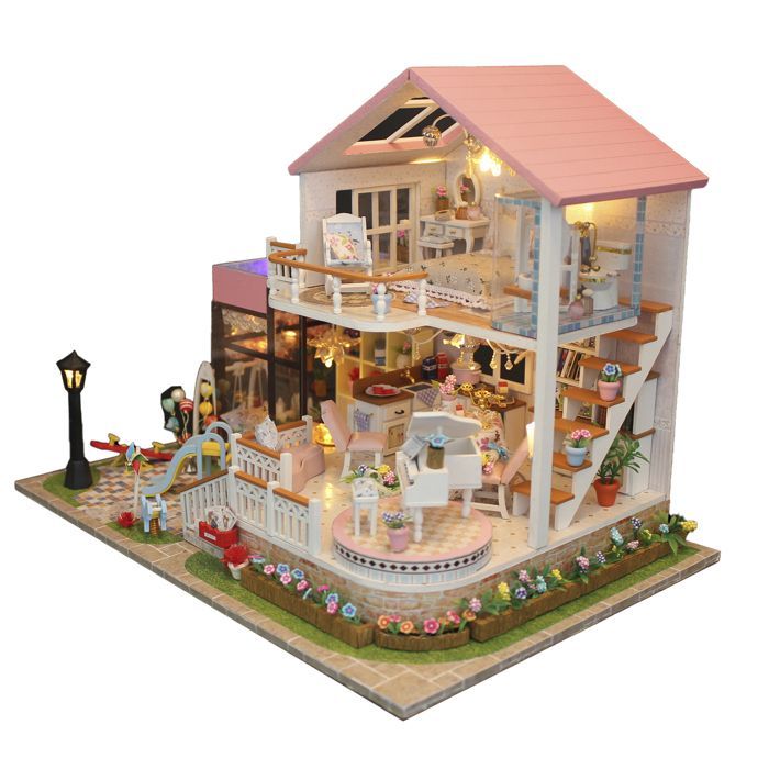 Casa DAM con jardín - Conversación apacible. Modelo 3D realista con muchos detalles y luces LED. 32 x 21,5 x 23,5 cm.
