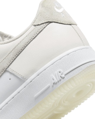 Nike Air Force 1 '07 LV8 Herenschoenen