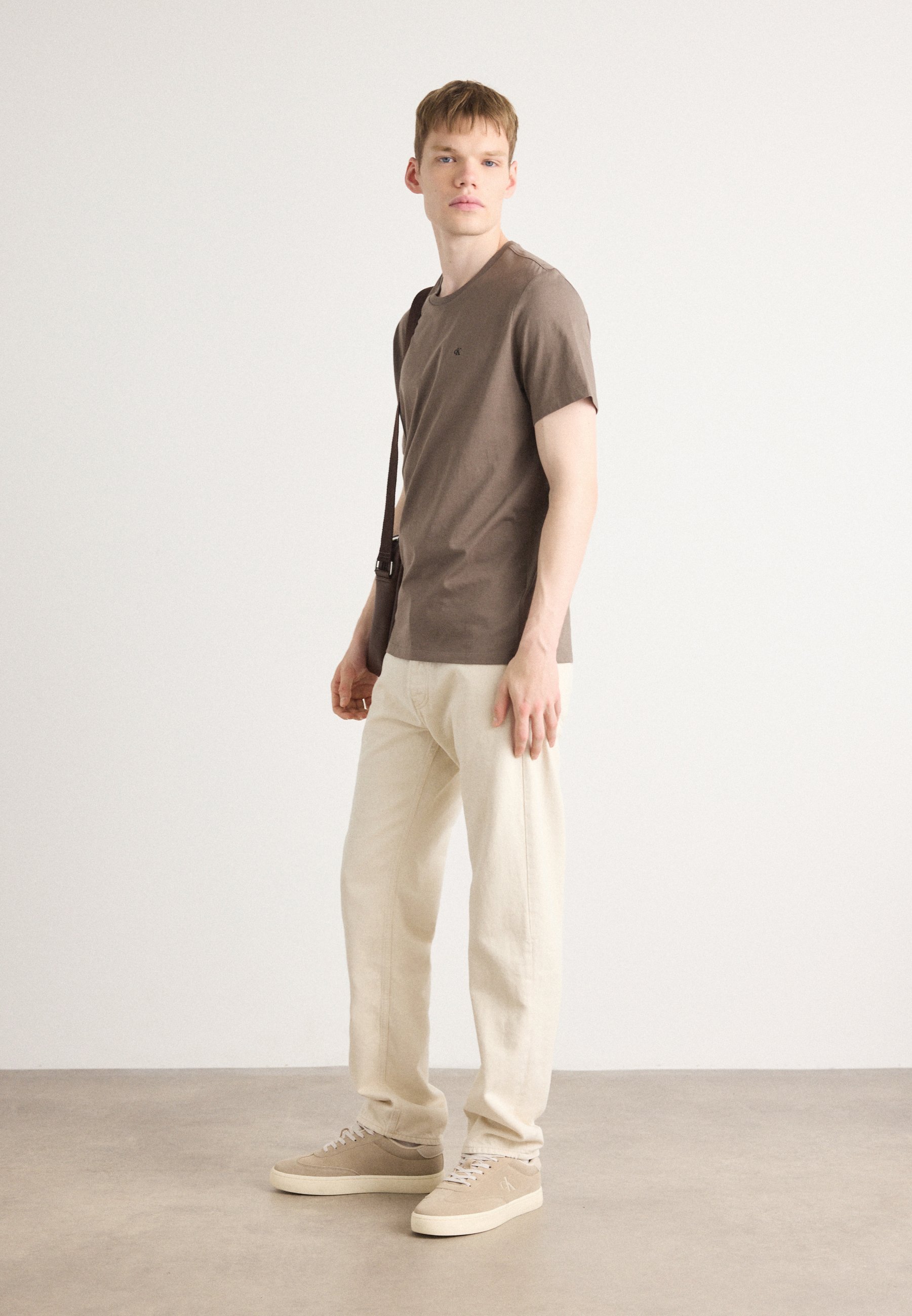 Calvin Klein Jeans SMOOTH SOLID TEE - Koszulka basic - morel