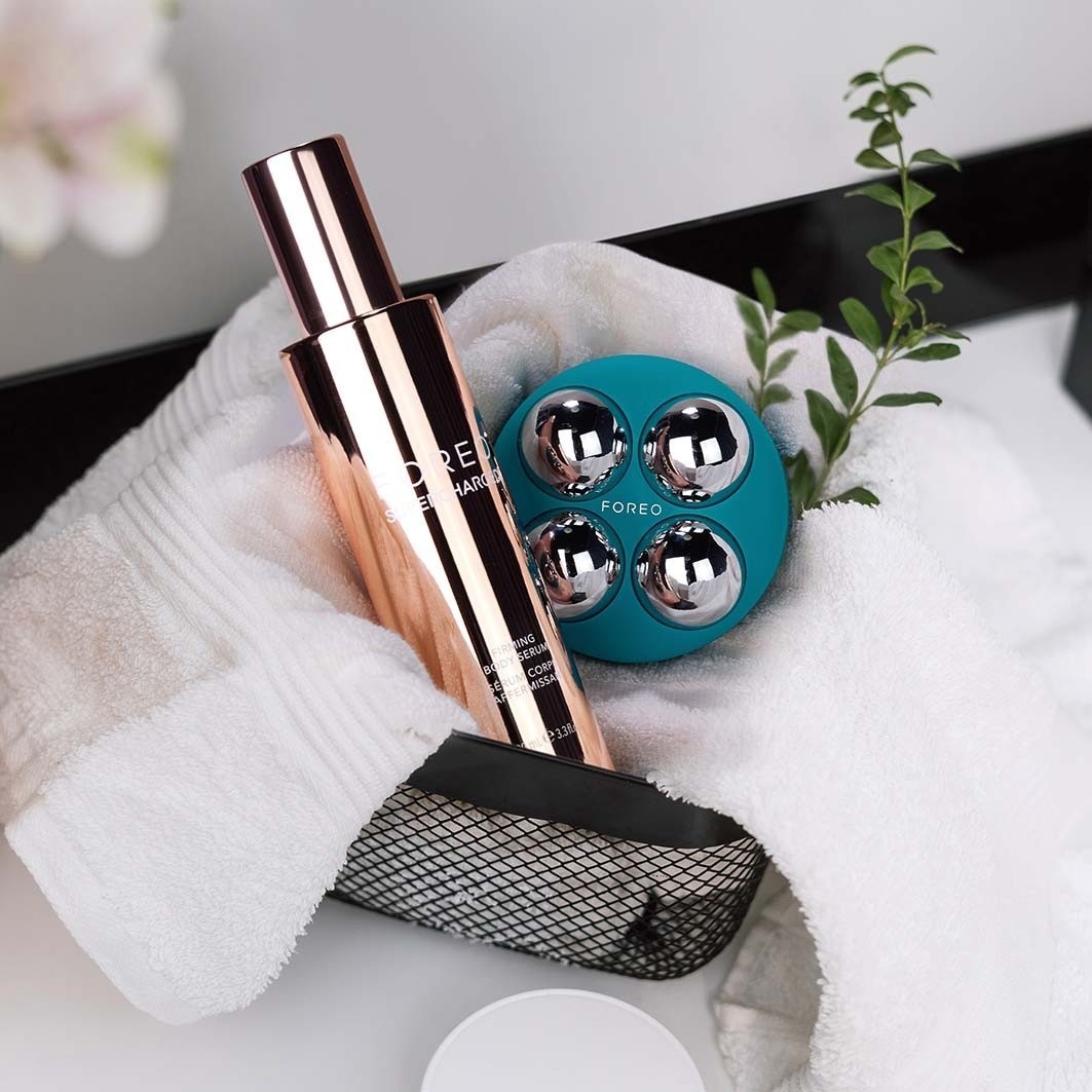 FOREO SUPERCHARGED серум за учвршћивање тела 100 мл - 100 мл