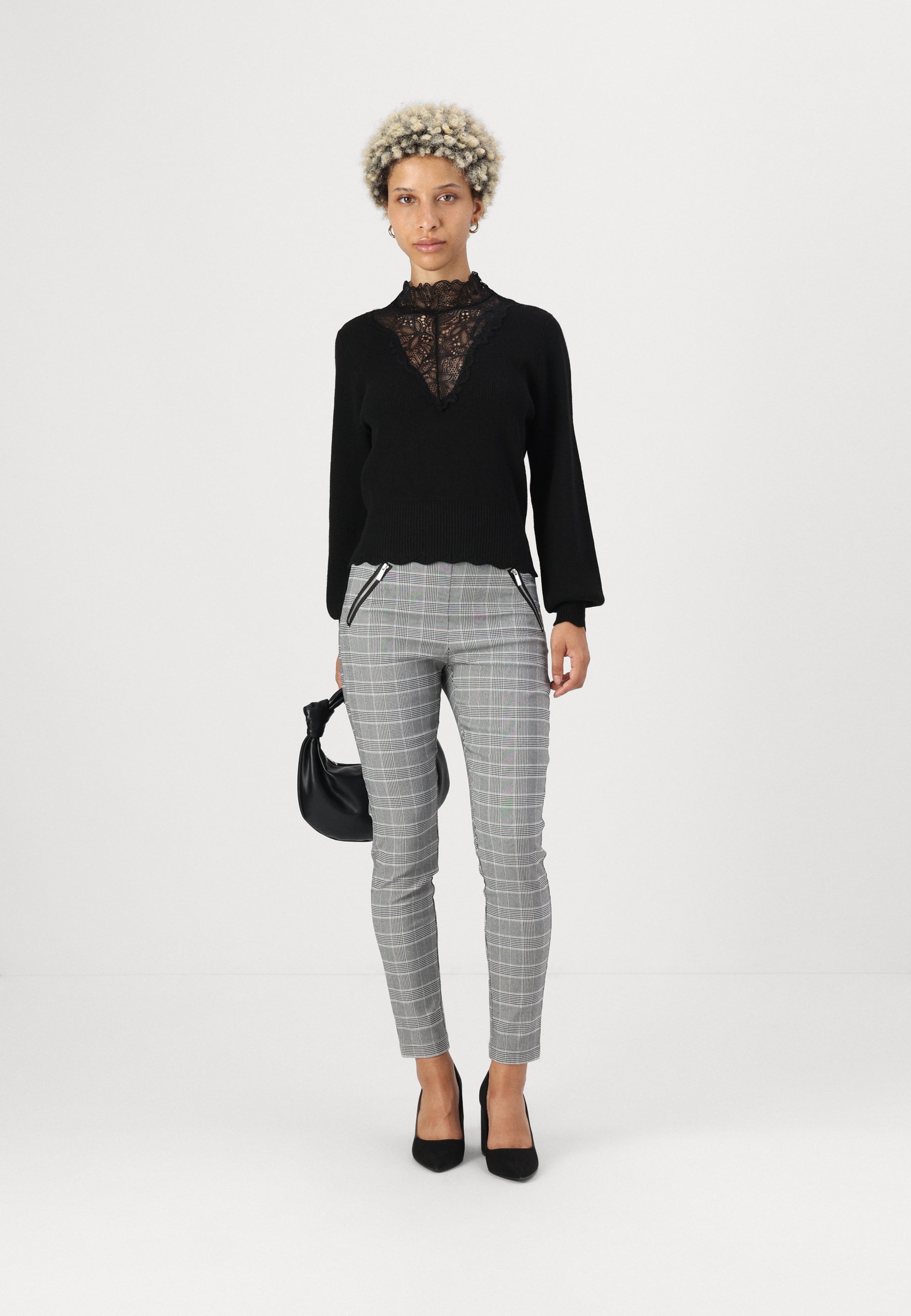ONLY Petite ONLLOIZA - Leggings - Broeken - wit/zwart