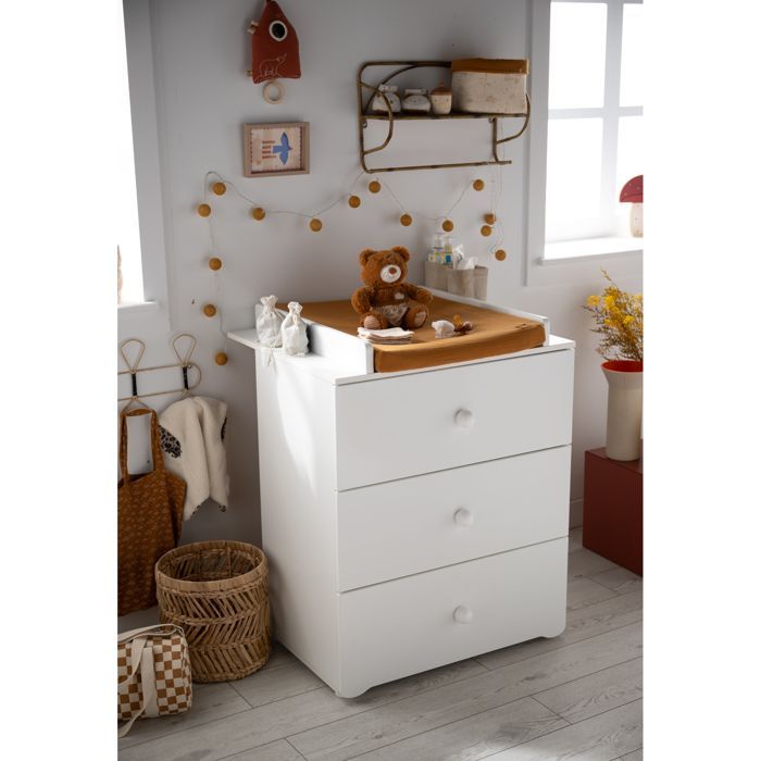 Complete baby bedroom set with 120x60cm cot and 3-drawer changing table - BASIC
