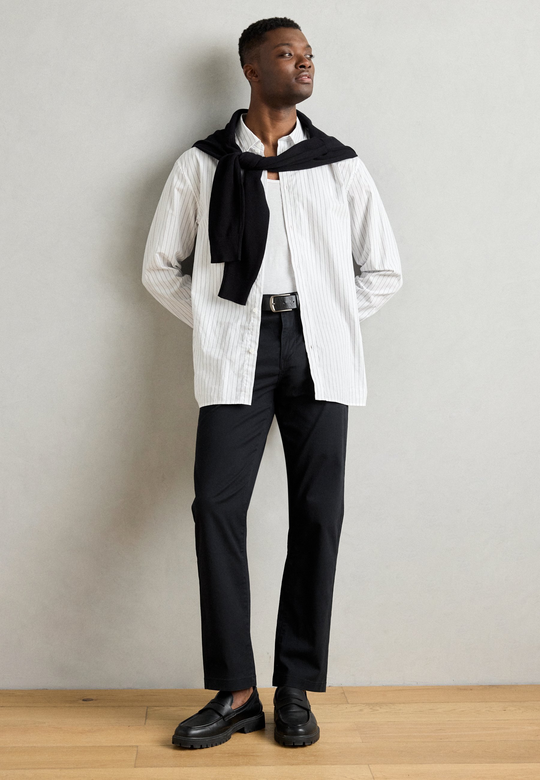 Chino Lindbergh SUPERFLEX AVEC CEINTURE - noir