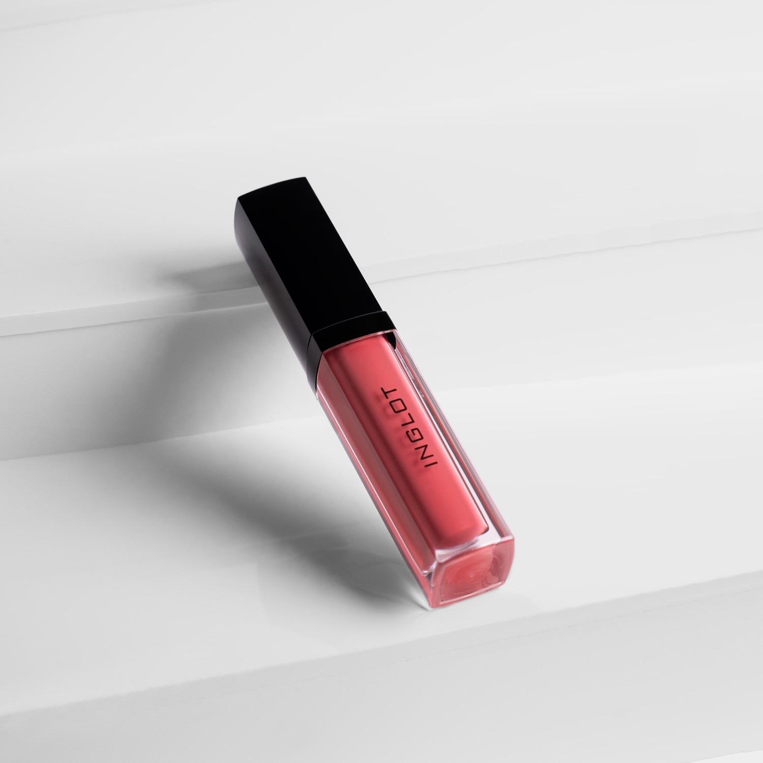 Inglot Lipstick HD matinis lūpų atspalvis - 5,5 ml