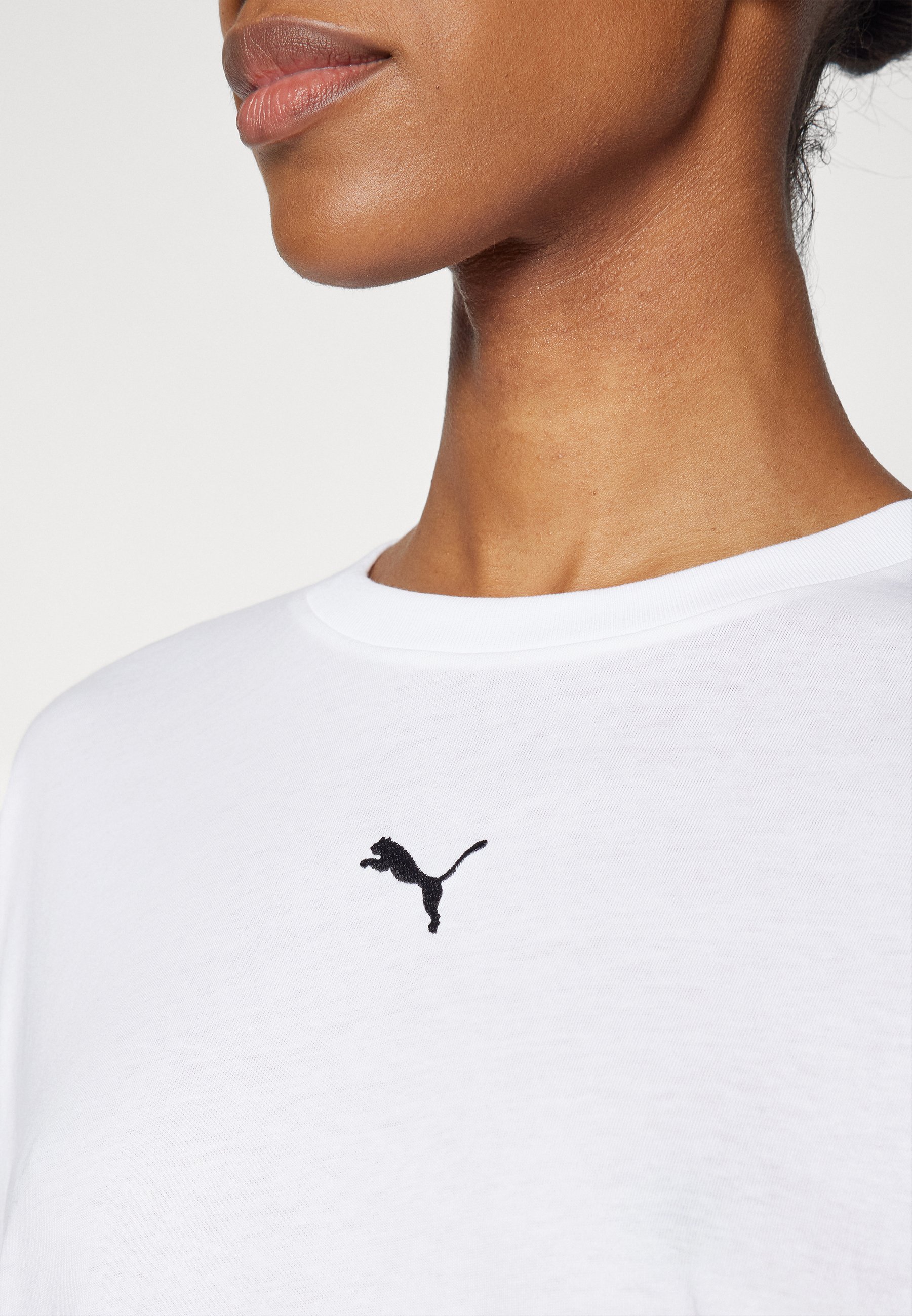 Puma ESS RELAXED - Basic T-shirt - wit