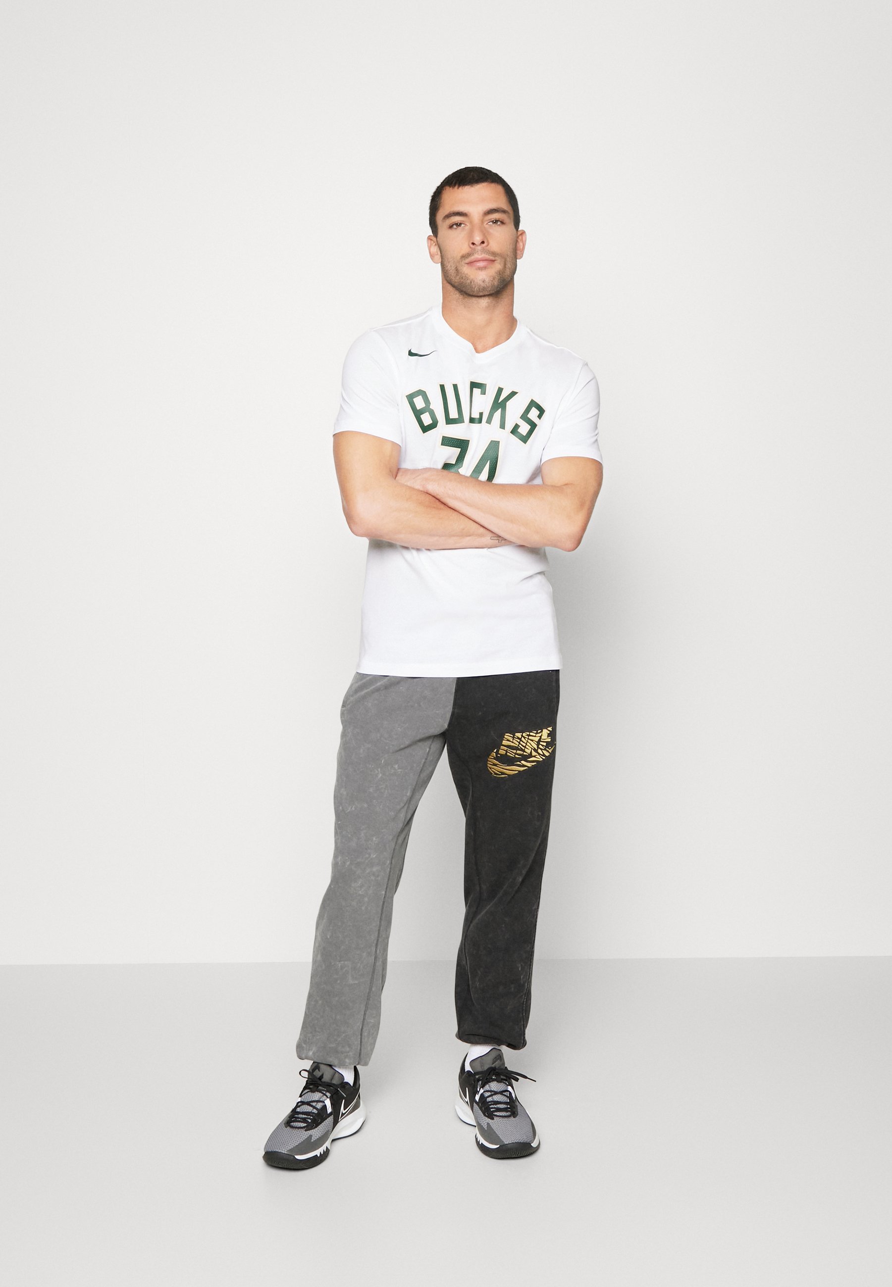 Nike Performance NBA Giannis Antetokounmpo Milwaukee Bucks Naam en Nummer T-shirt - Bedrukt T-shirt - wit/Antetokounmpo