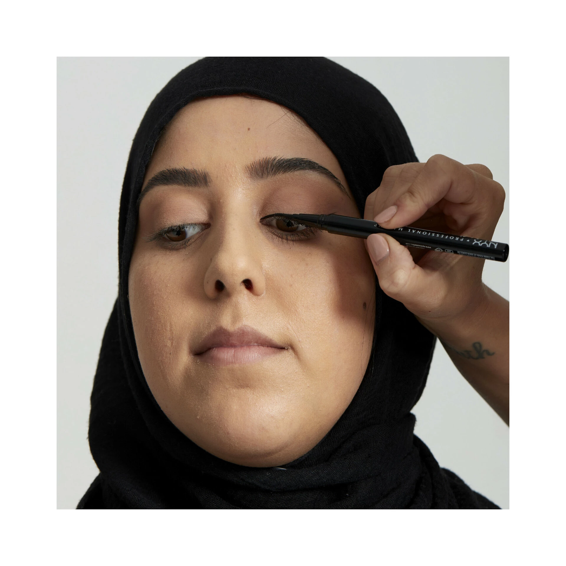 Epic Ink Liner Negru - Machiaj Profesional NYX