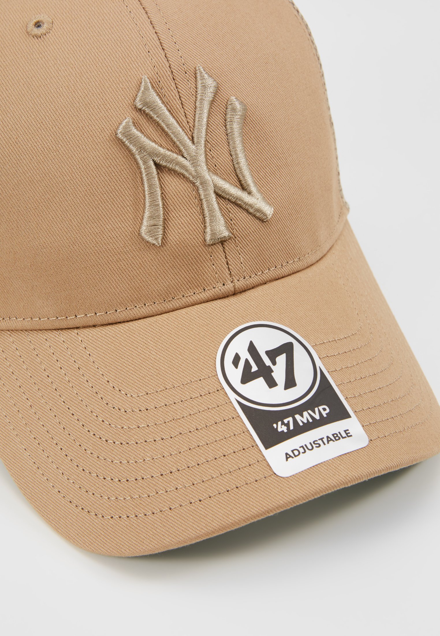 '47 Caps