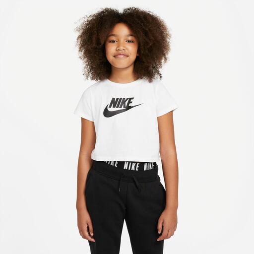  Nike Sportswear