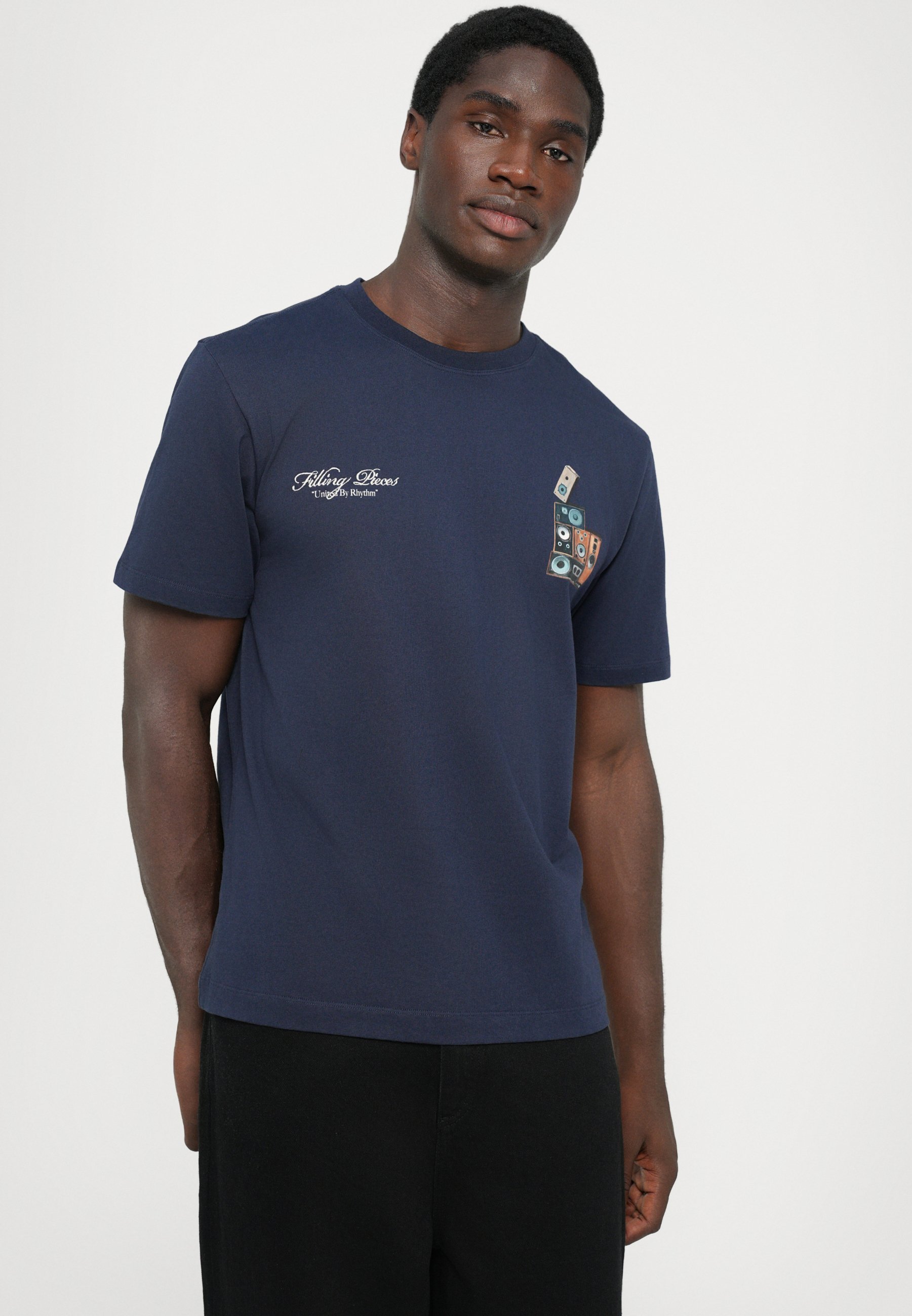 Füllstücke LAUTSPRECHERWAND - Bedrucktes T-Shirt - Marineblau