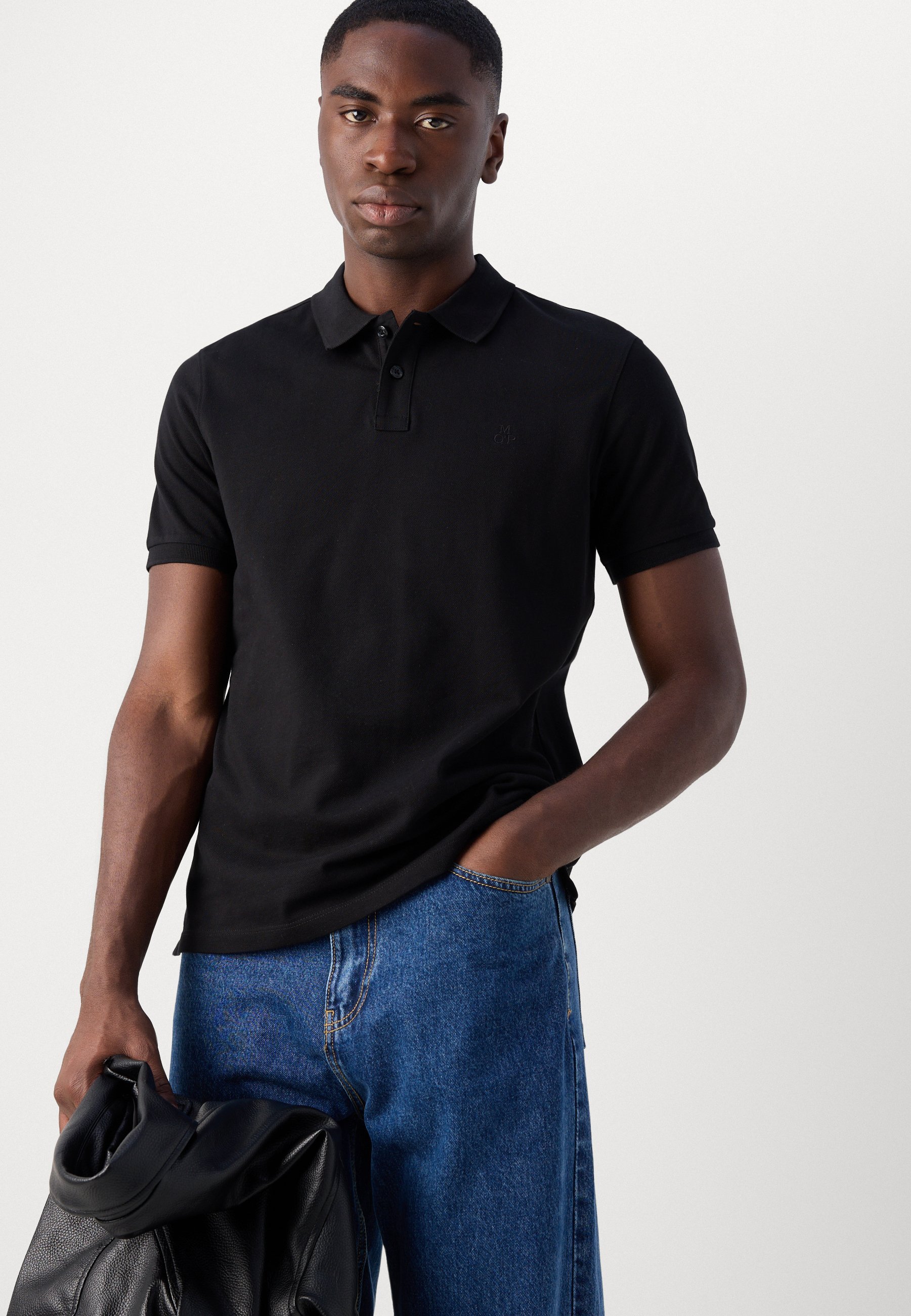 Polo Marc O'Polo a MANICHE CORTE - nera