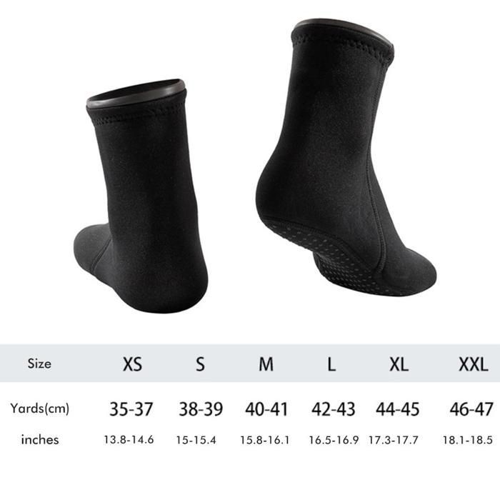 pair of unisex 3mm neoprene diving socks, non-slip and thermal, ideal for diving and swimming