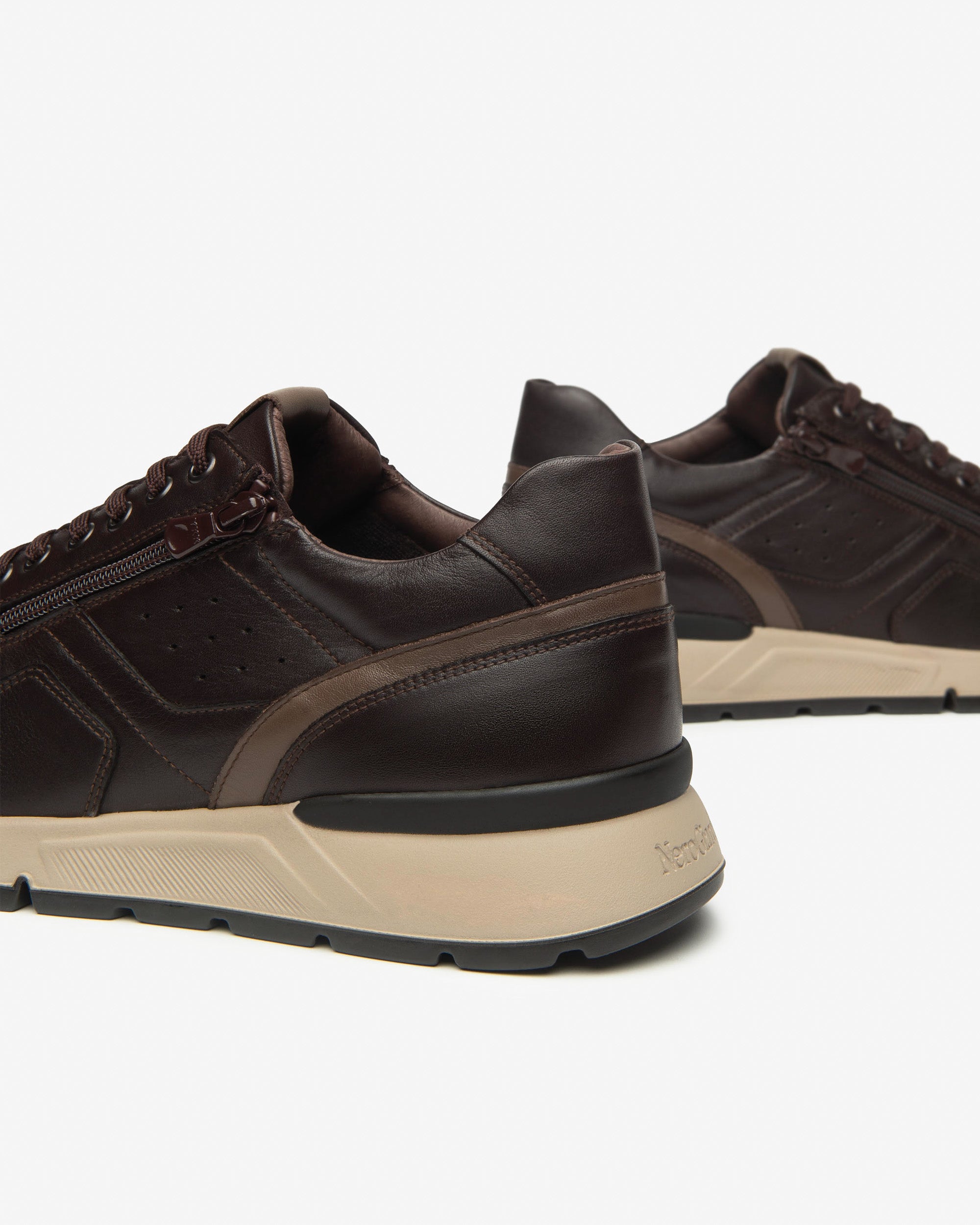 Herren-Sneaker aus Leder